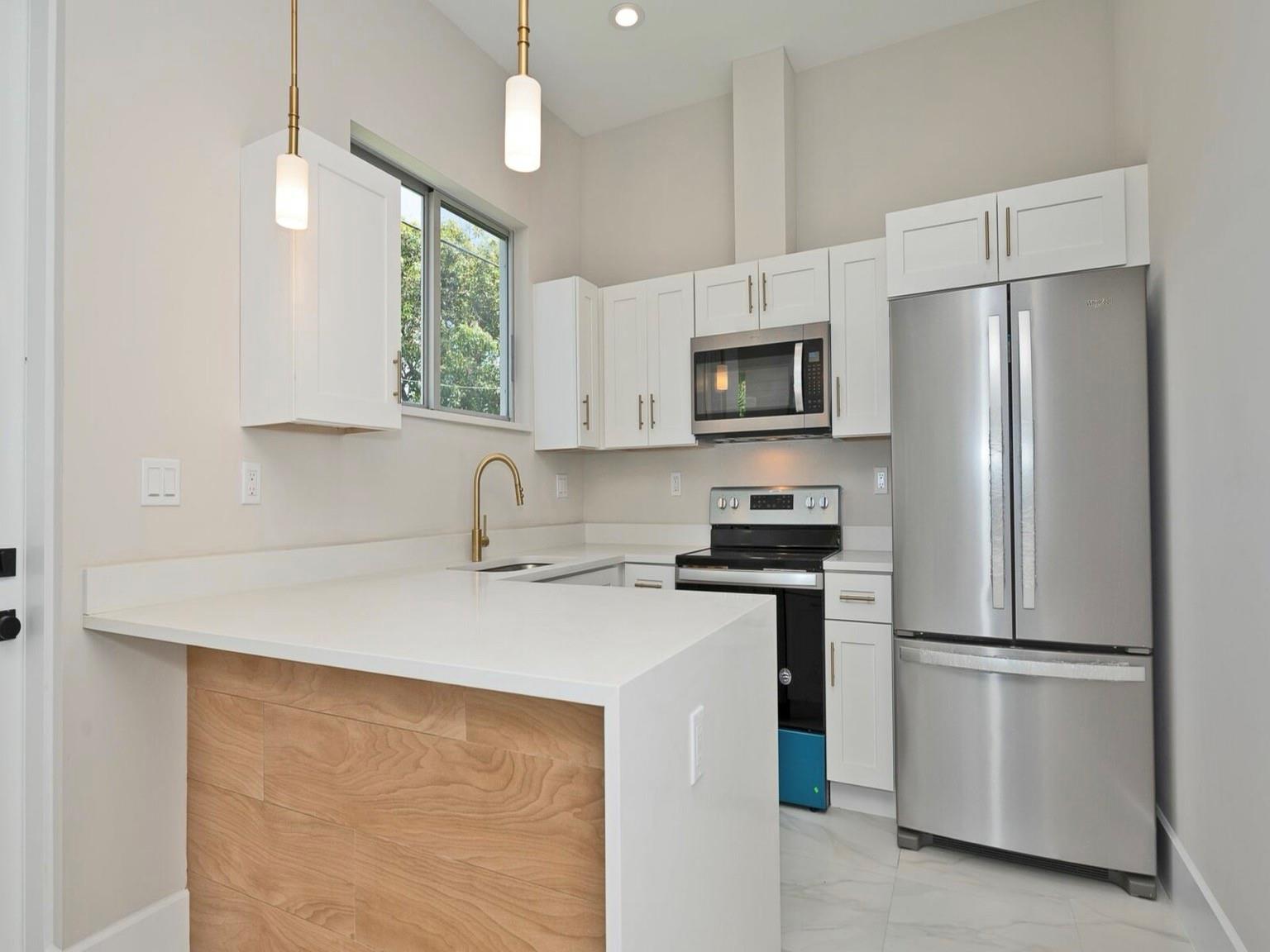 560 NW 12th Street, Fort Lauderdale, FL 33311