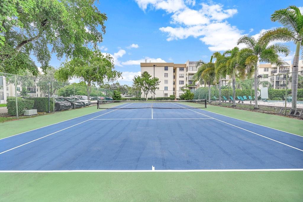 Photo for 6195 Rock Island Road, 215, Tamarac, FL 33319 - listing #FX-10532617 6195 Rock Island Road, 215, Tamarac, FL 33319
