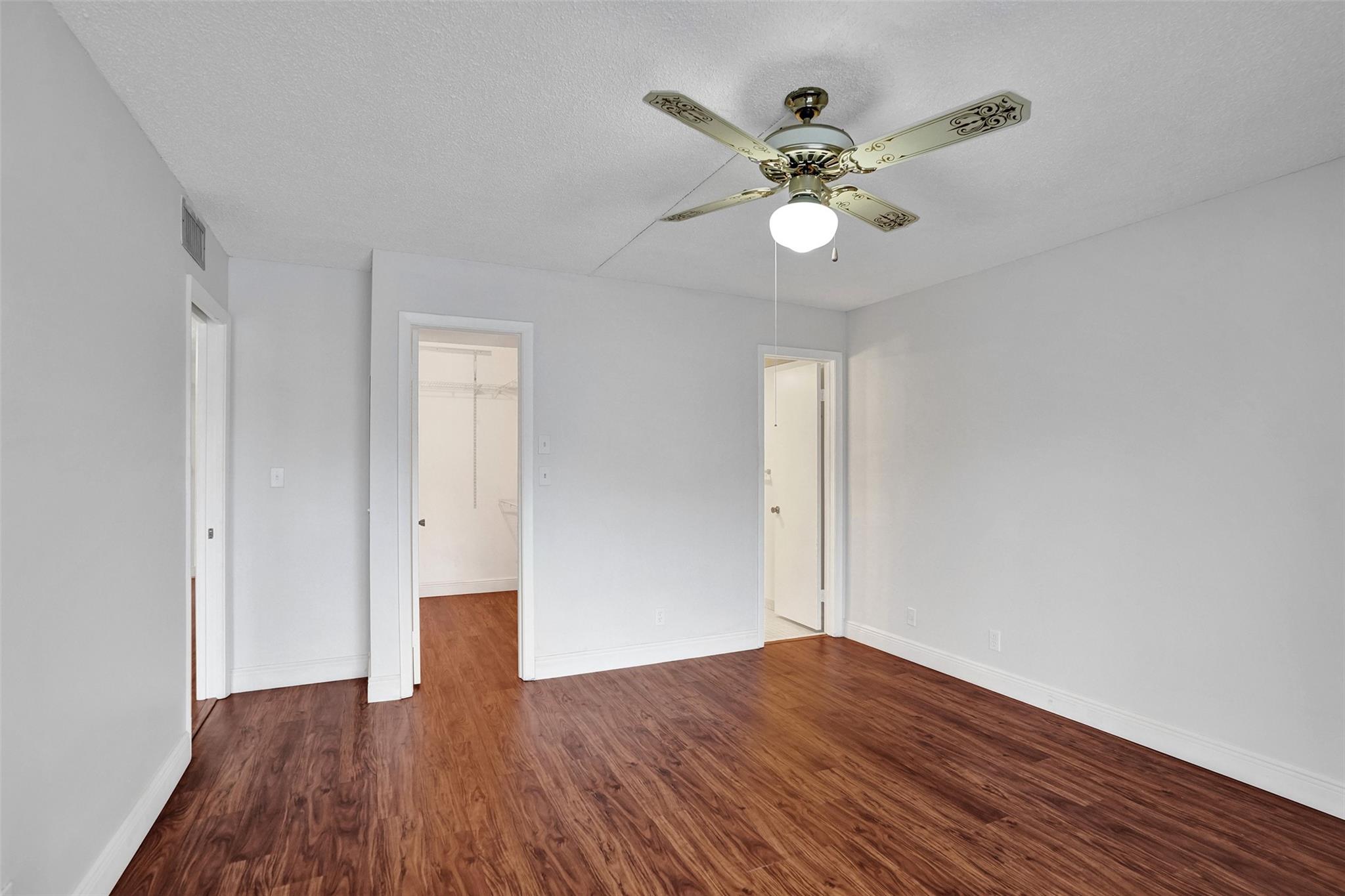 Photo for 7432 Ashmont Circle, 208, Tamarac, FL 33321 - Listing #FX-10525865 7432 Ashmont Circle, 208, Tamarac, FL 33321