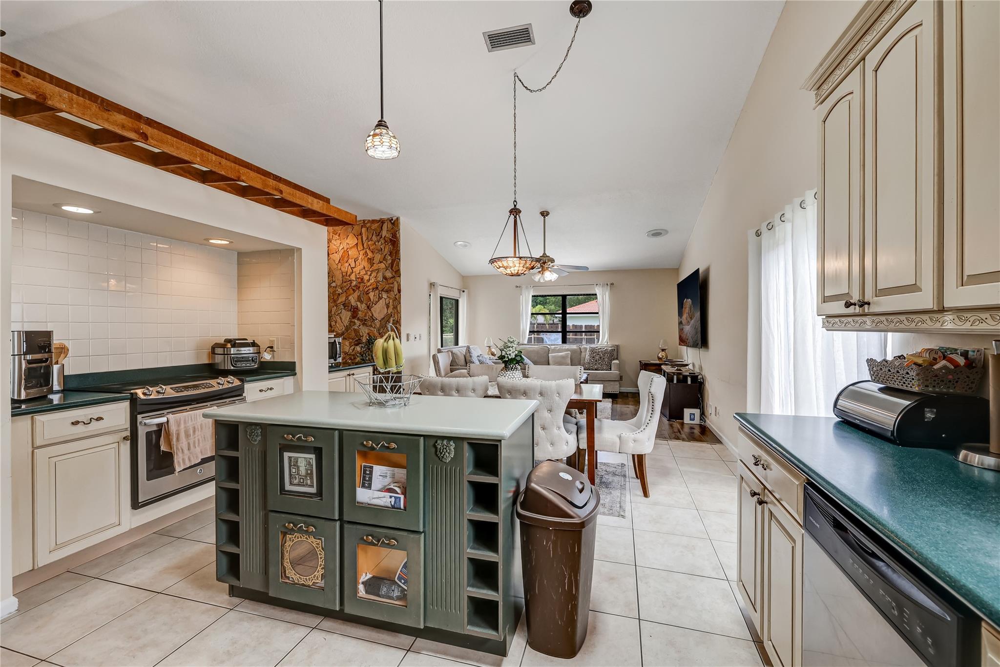 1962 NW 110th Lane, Coral Springs, FL 33071