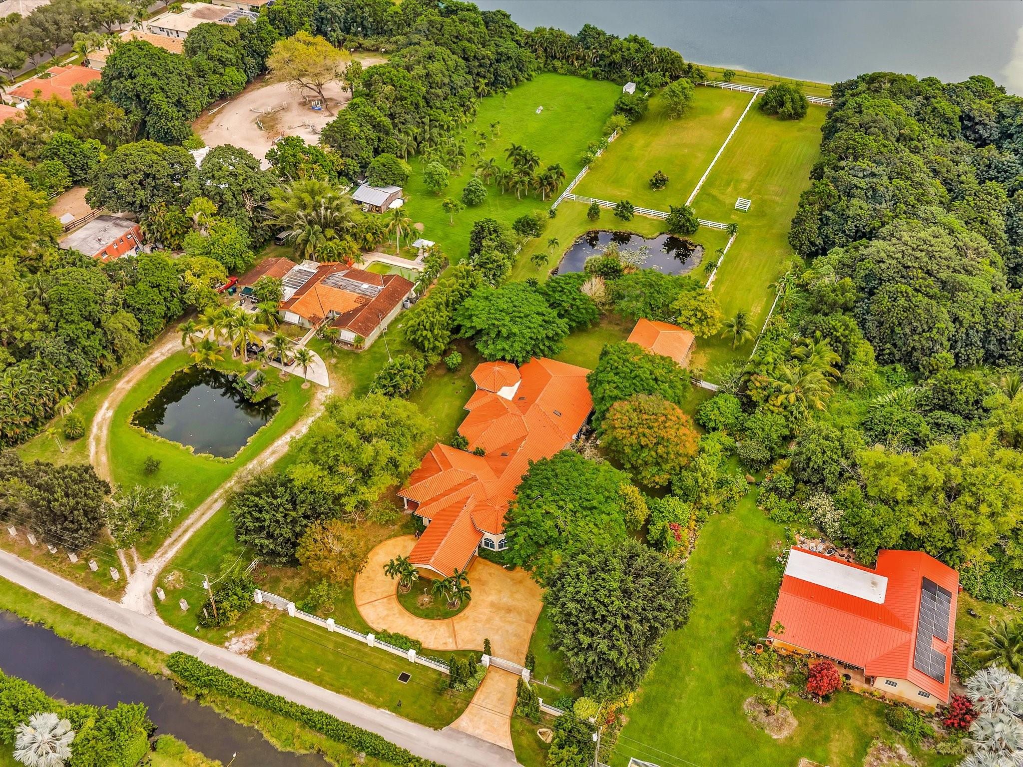 Photo for 5290 SW 130th Avenue, Southwest Ranches, FL 33330 - listing #FX-10534054 5290 SW 130th Avenue, Southwest Ranches, FL 33330