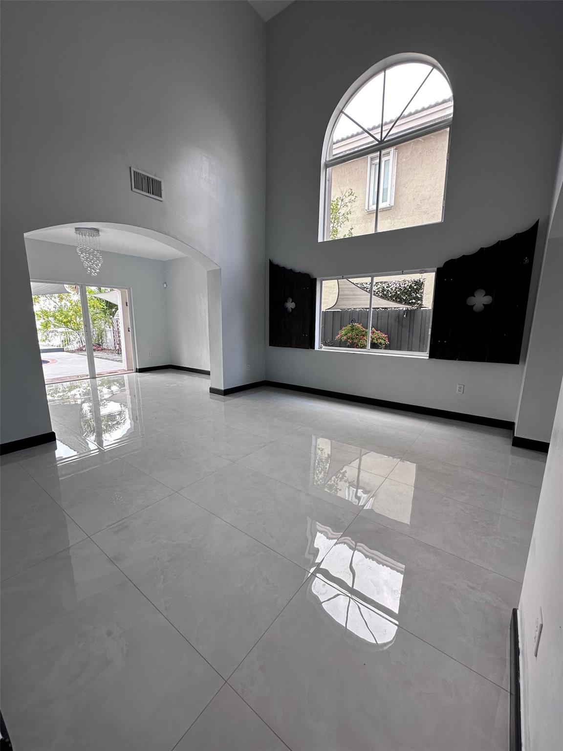 14024 SW 132nd Avenue, Miami, FL 33186