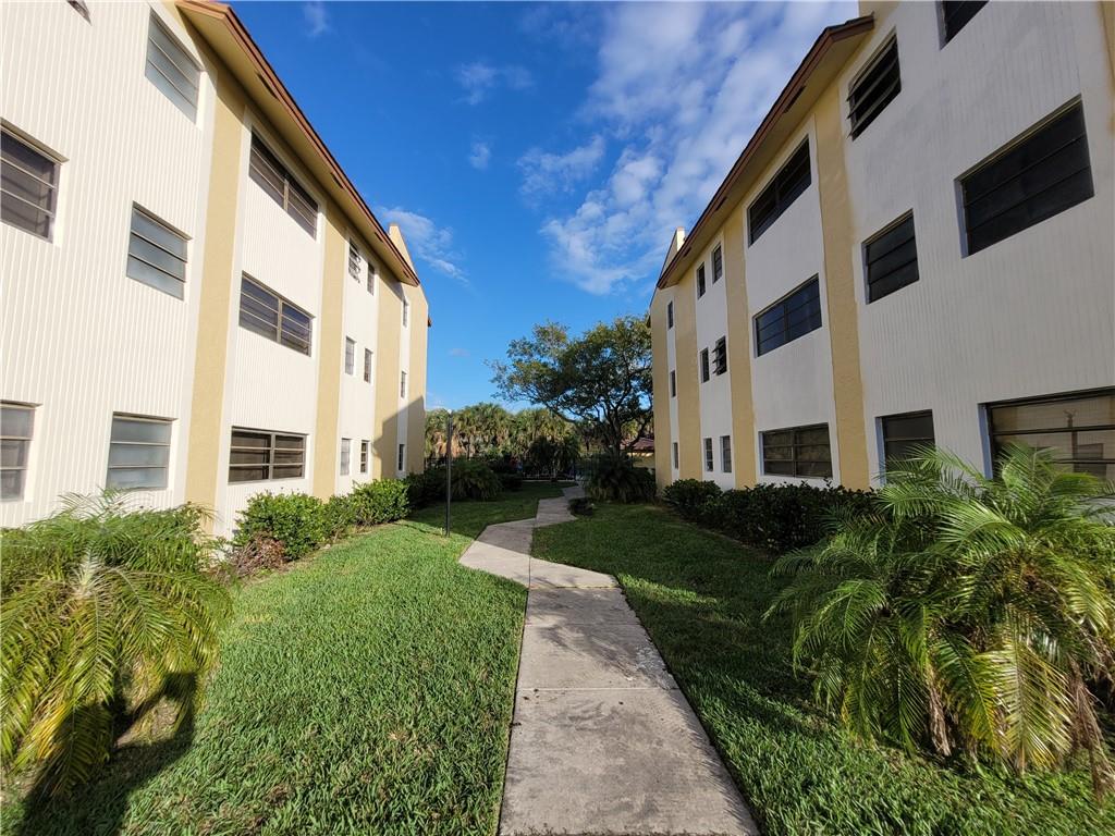 2027 Coral Ridge Drive 206 S, Coral Springs, FL 33071