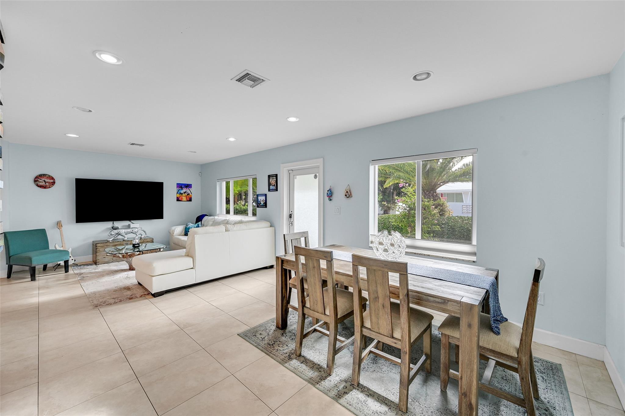 Photo for 2716 NE 10th Terrace, Wilton Manors, FL 33334 - Listing #FX-10518956 2716 NE 10th Terrace, Wilton Manors, FL 33334
