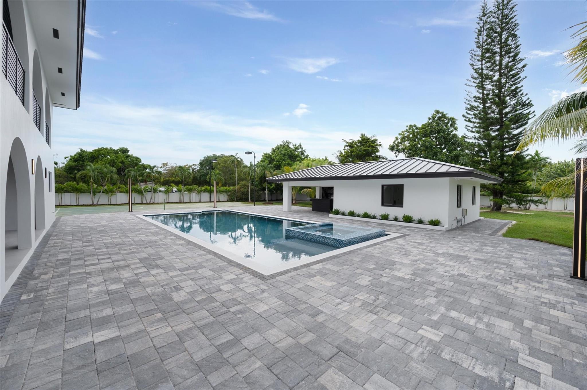 10201 SW 64th Street, Miami, FL 33173