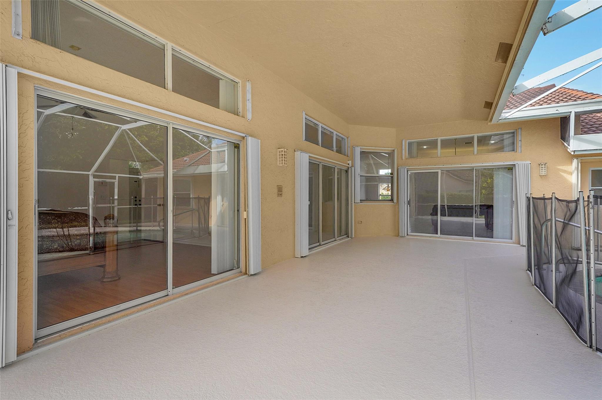 5743 NW 100th Way, Coral Springs, FL 33076