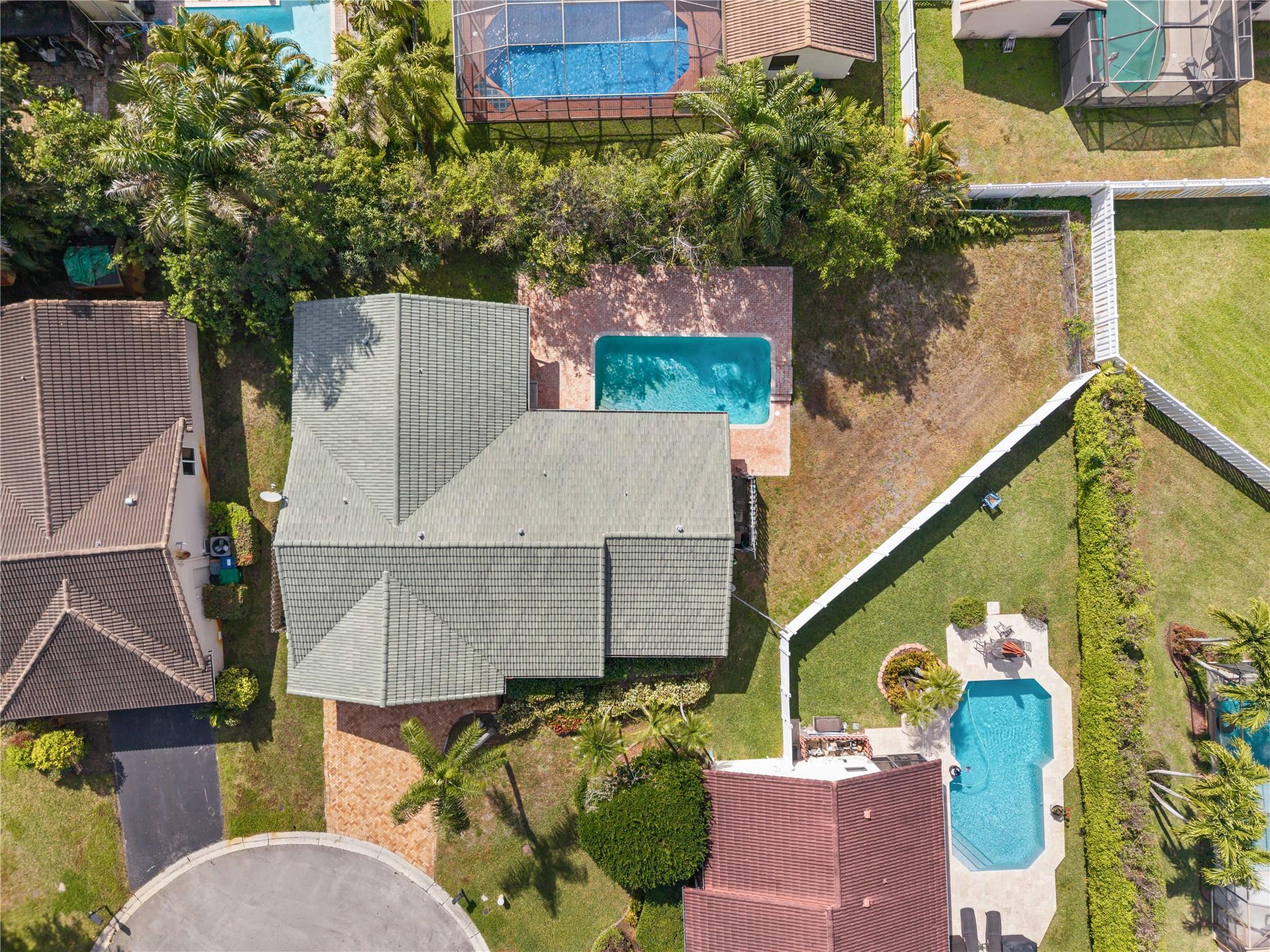 5302 NW 64th Way, Coral Springs, FL 33067