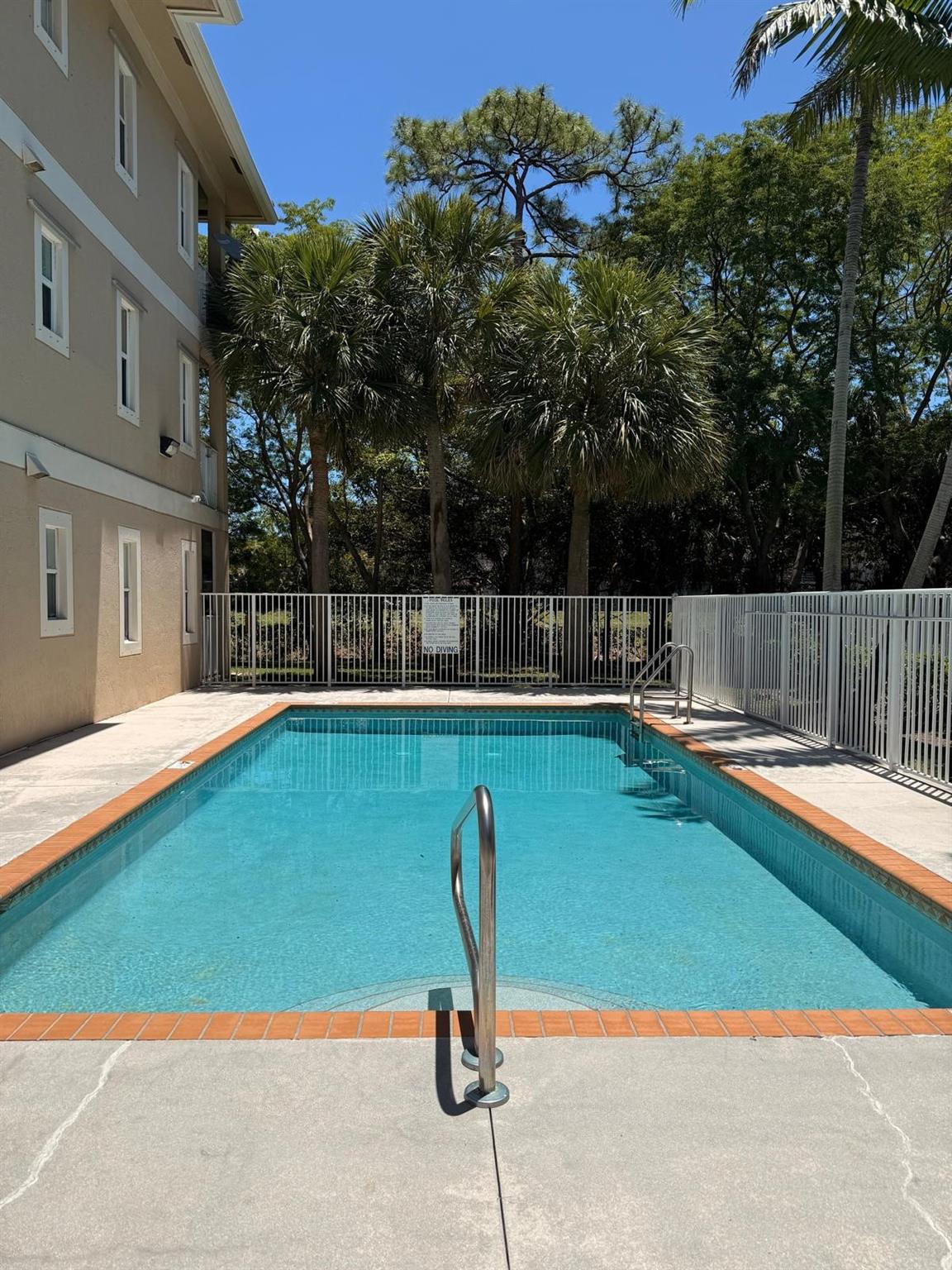 2941 Riverside Drive 303, Coral Springs, FL 33065