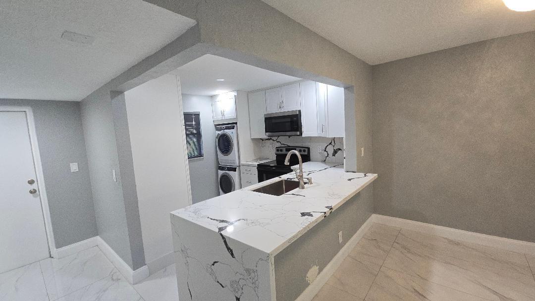 3000 Riverside Drive 111, Coral Springs, FL 33065