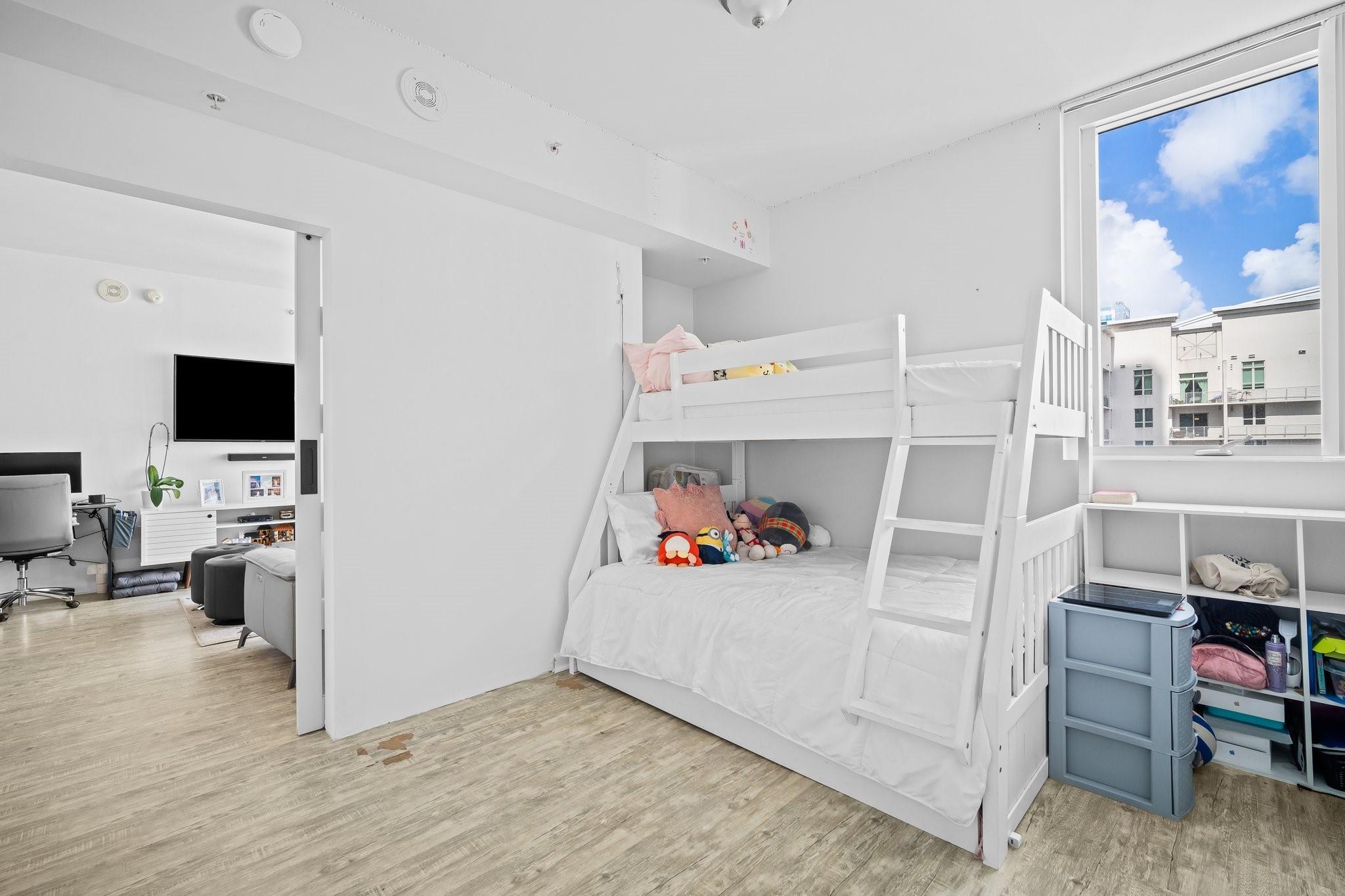 Photo for 244 Biscayne Boulevard, 2210, Miami, FL 33132 - Listing #FX-10509916 244 Biscayne Boulevard, 2210, Miami, FL 33132