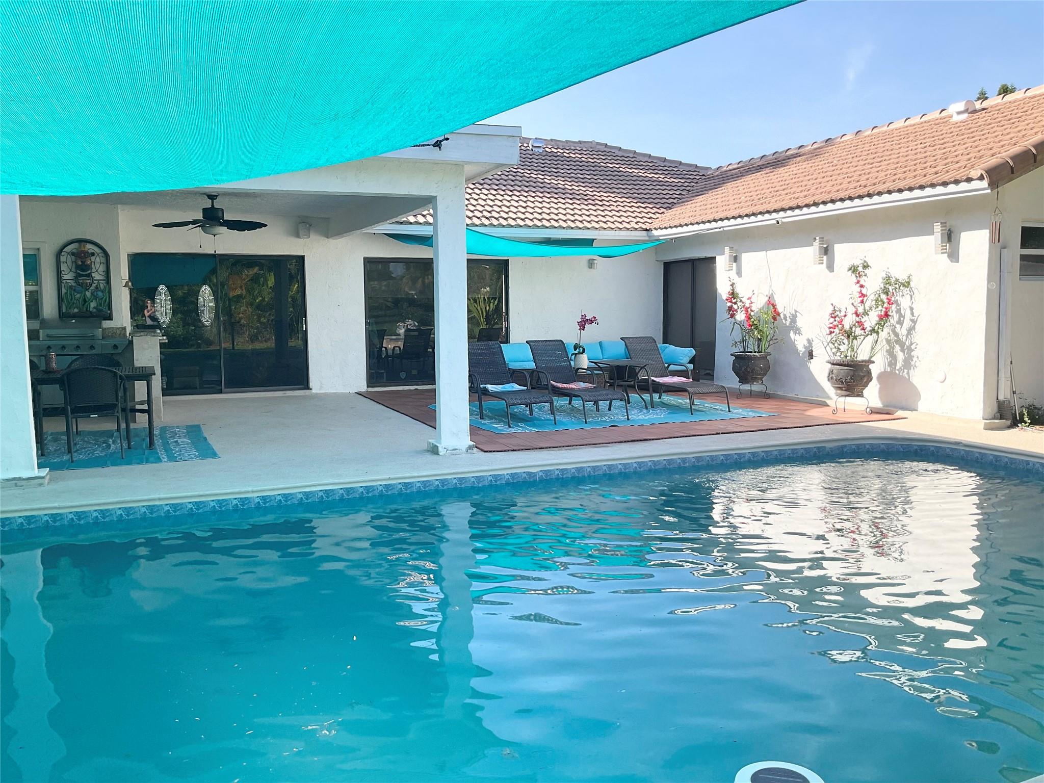 10477 NW 4th Street, Coral Springs, FL 33071