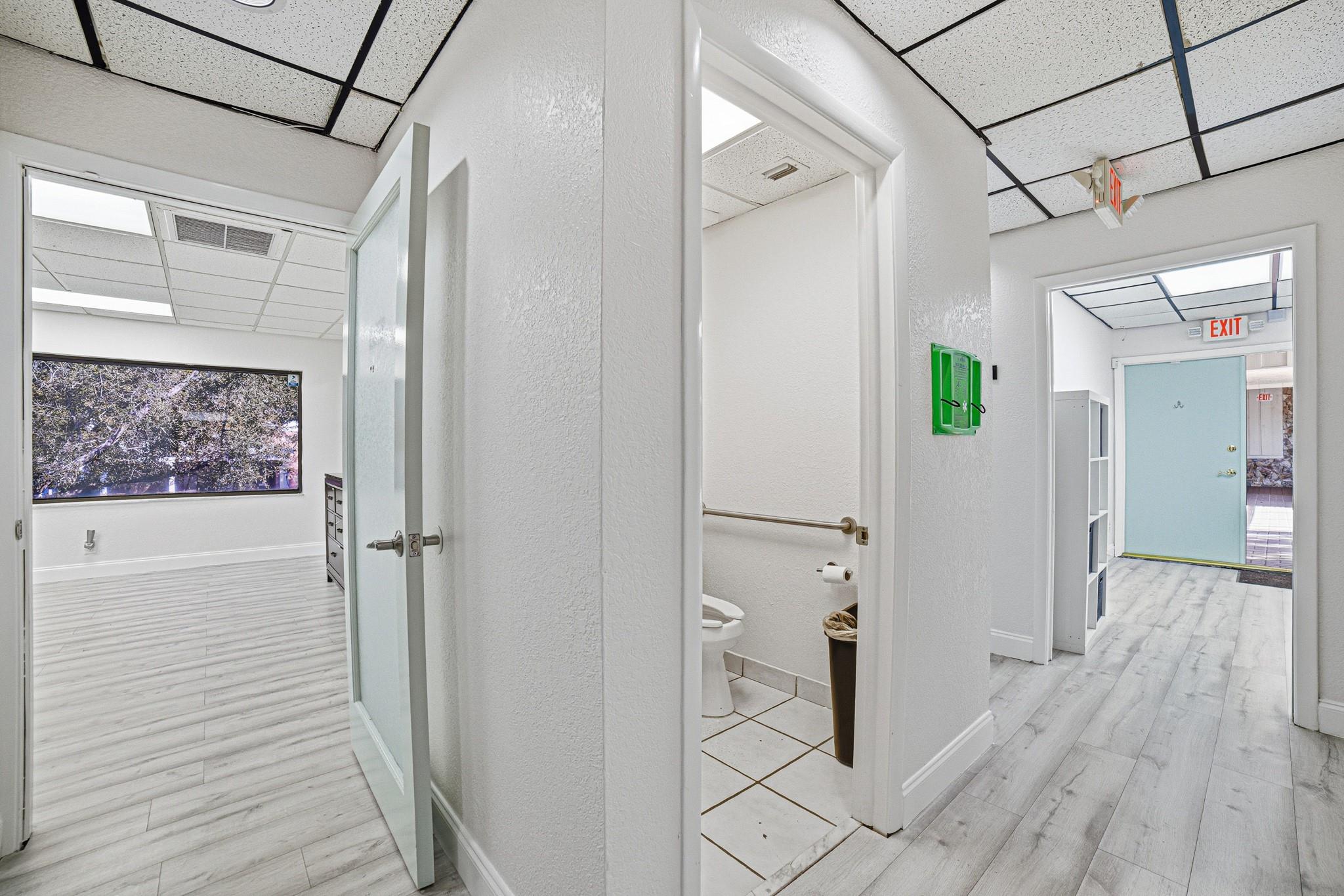 2929 N University Drive, Coral Springs, FL 33065