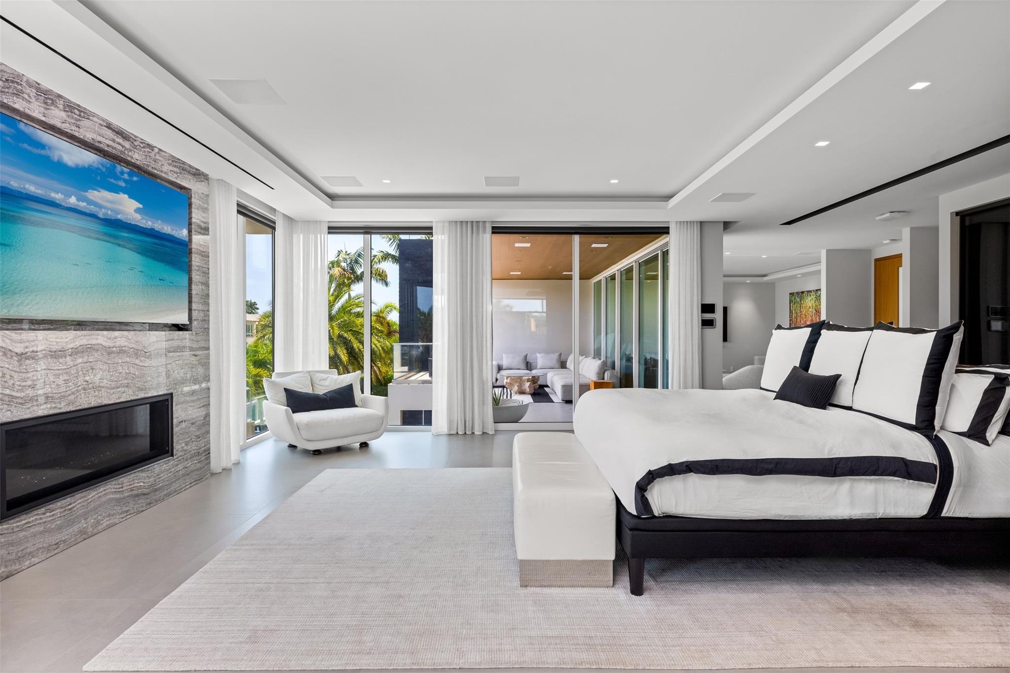 650 Royal Plaza Drive, Fort Lauderdale, FL 33301