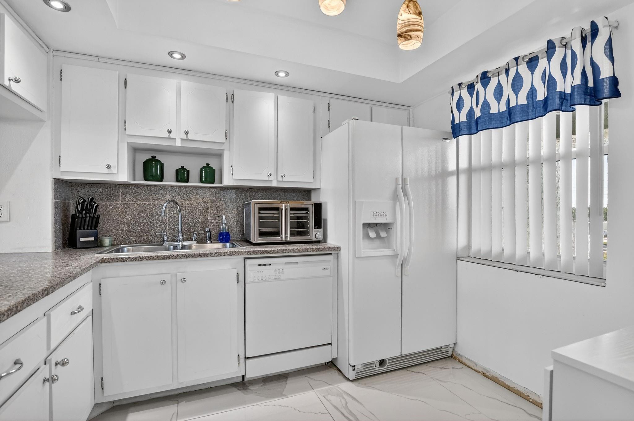 9872 Marina Boulevard 1433, Boca Raton, FL 33428