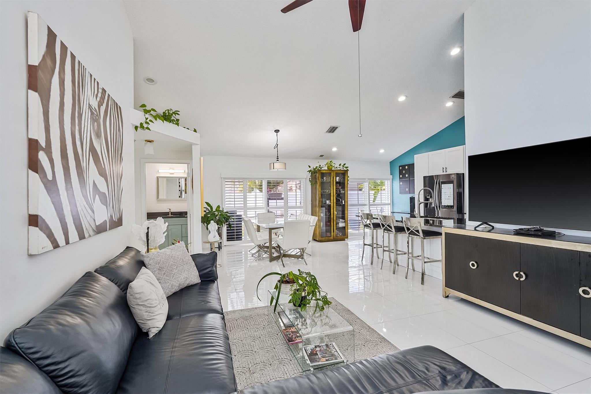 26 Dogwood Circle, Boynton Beach, FL 33436