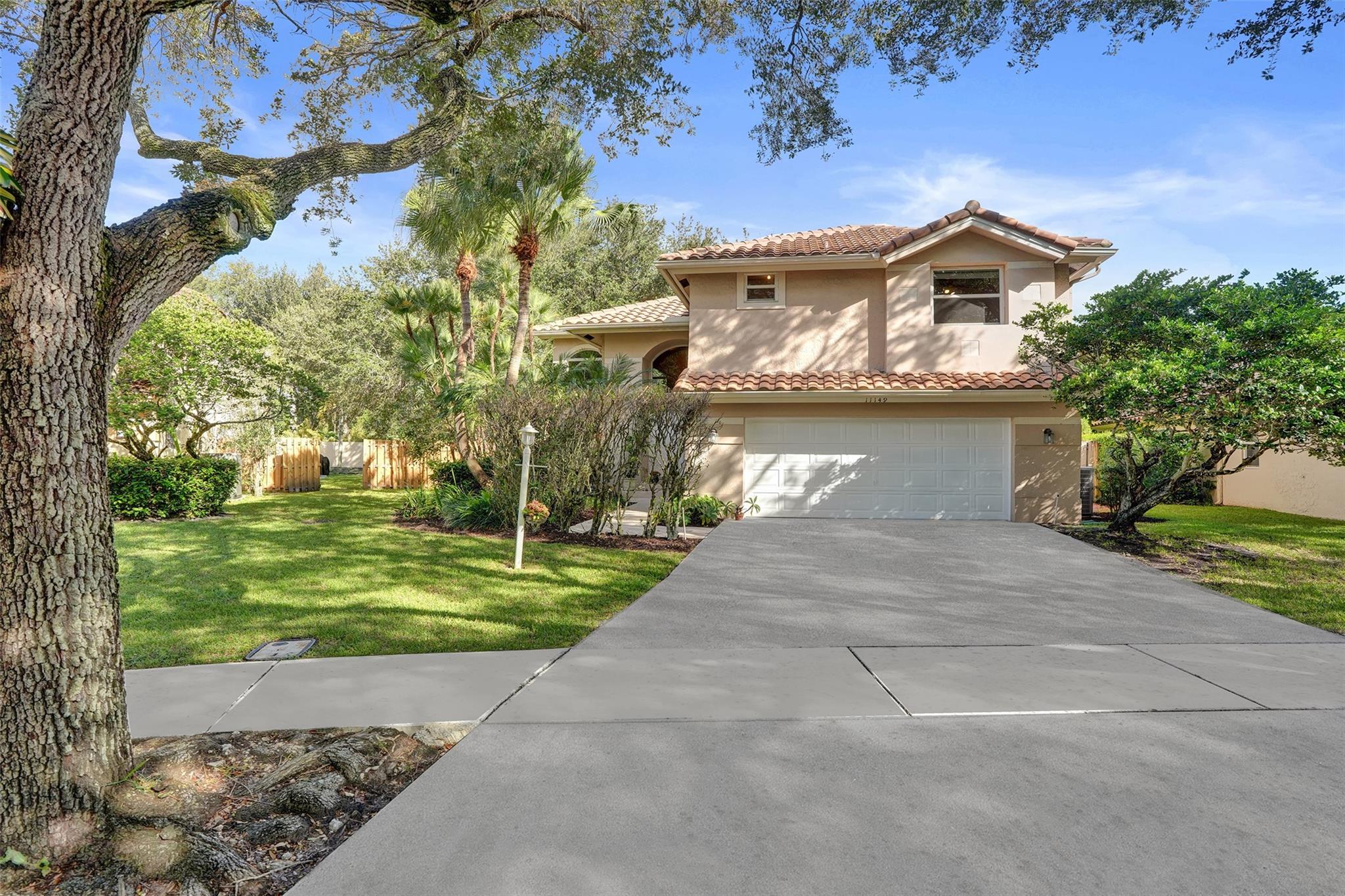 Photo for 11149 Helena Drive, Cooper City, FL 33026 - listing #FX-10533635 11149 Helena Drive, Cooper City, FL 33026