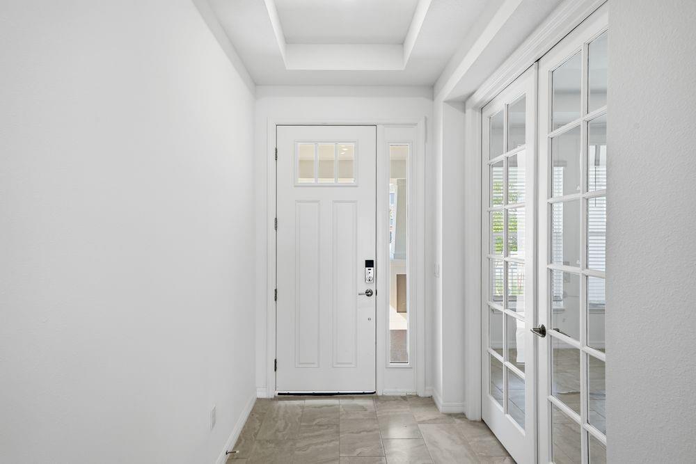 532 SE Ranch Oak Circle ~ Ready Now