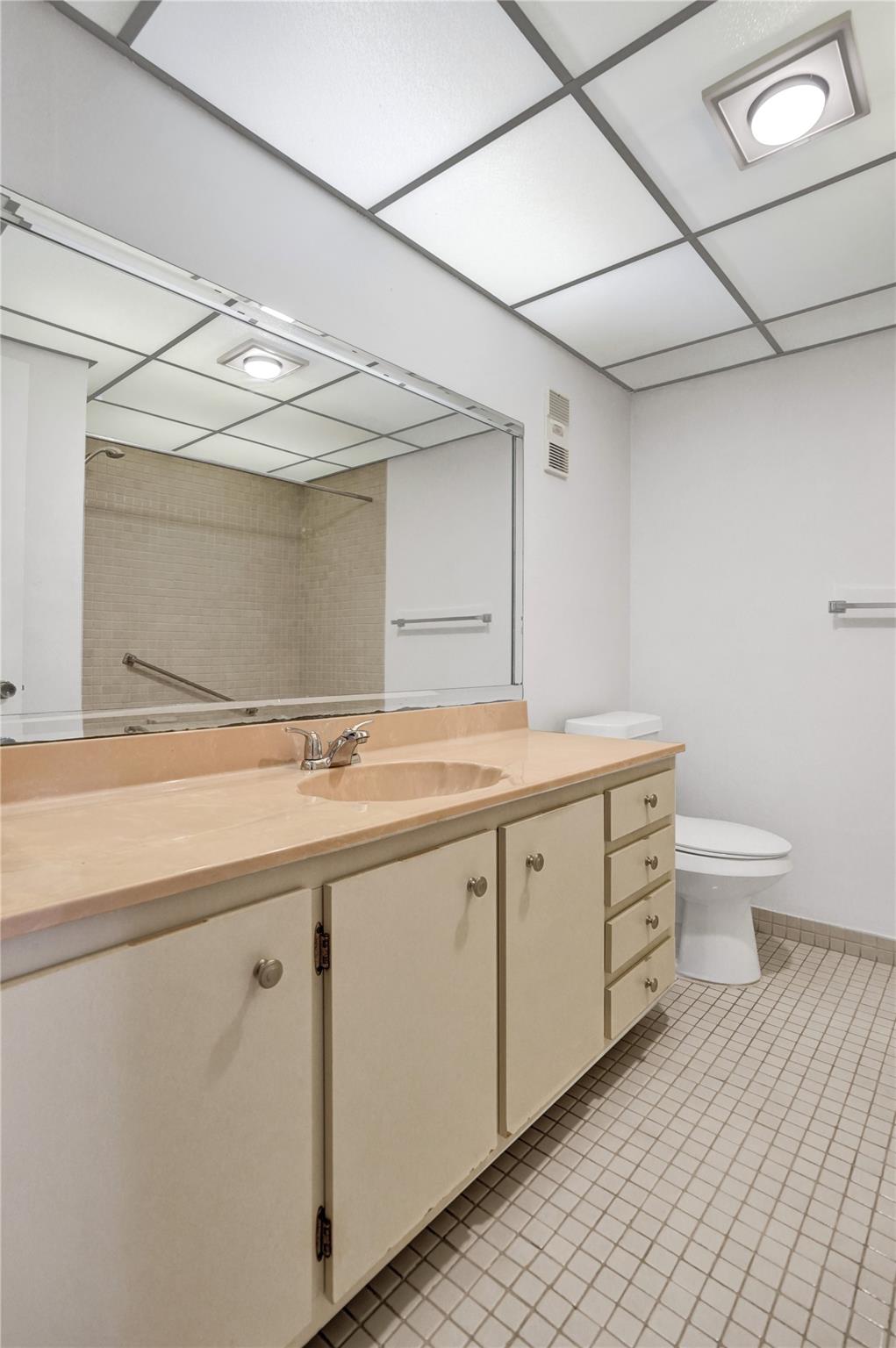Photo for 7432 Ashmont Circle, 208, Tamarac, FL 33321 - Listing #FX-10525865 7432 Ashmont Circle, 208, Tamarac, FL 33321