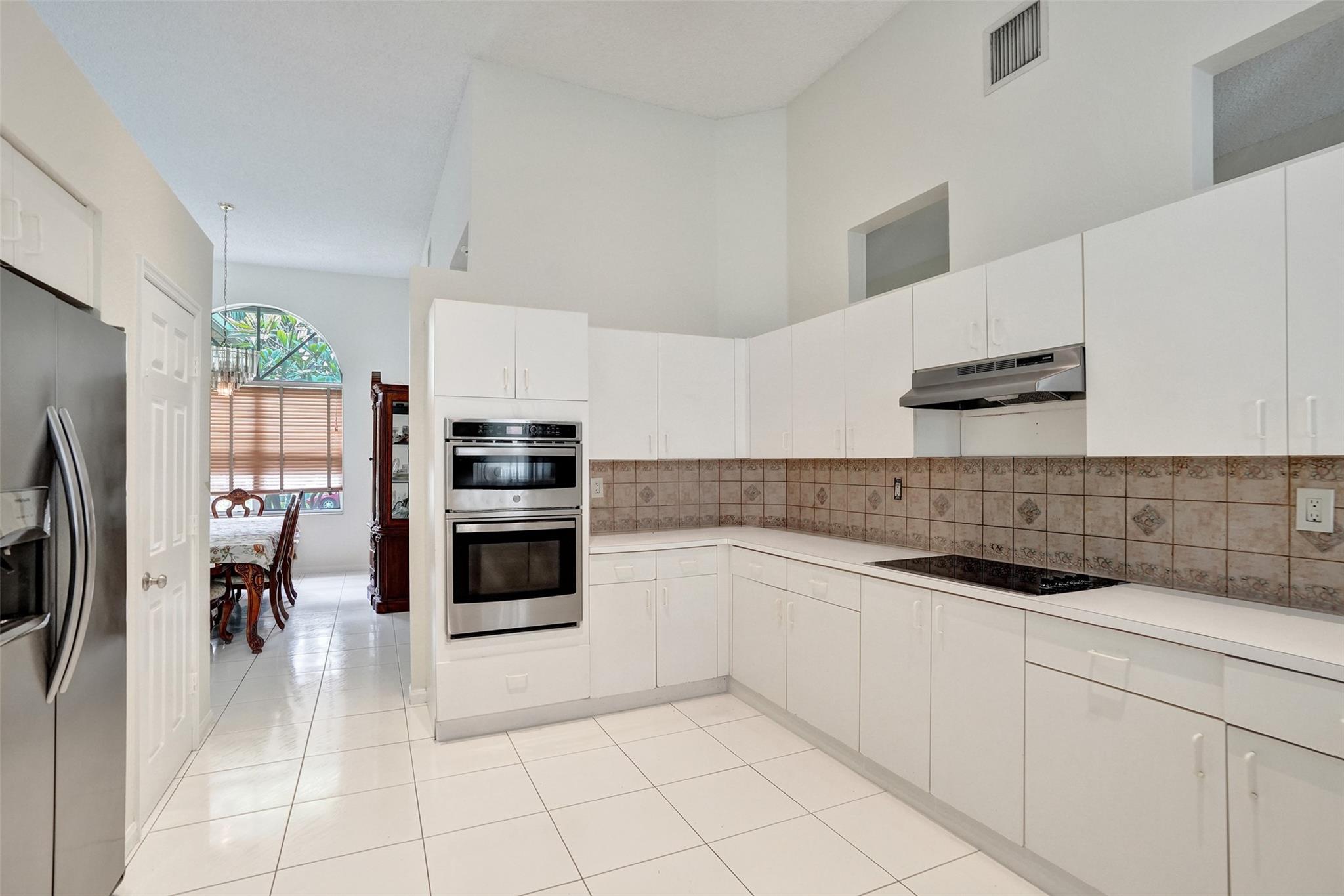 6411 NW 41st Street, Coral Springs, FL 33067