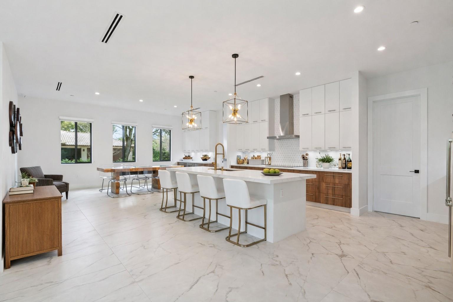 11861 NW 9 Street, Plantation, FL 33325