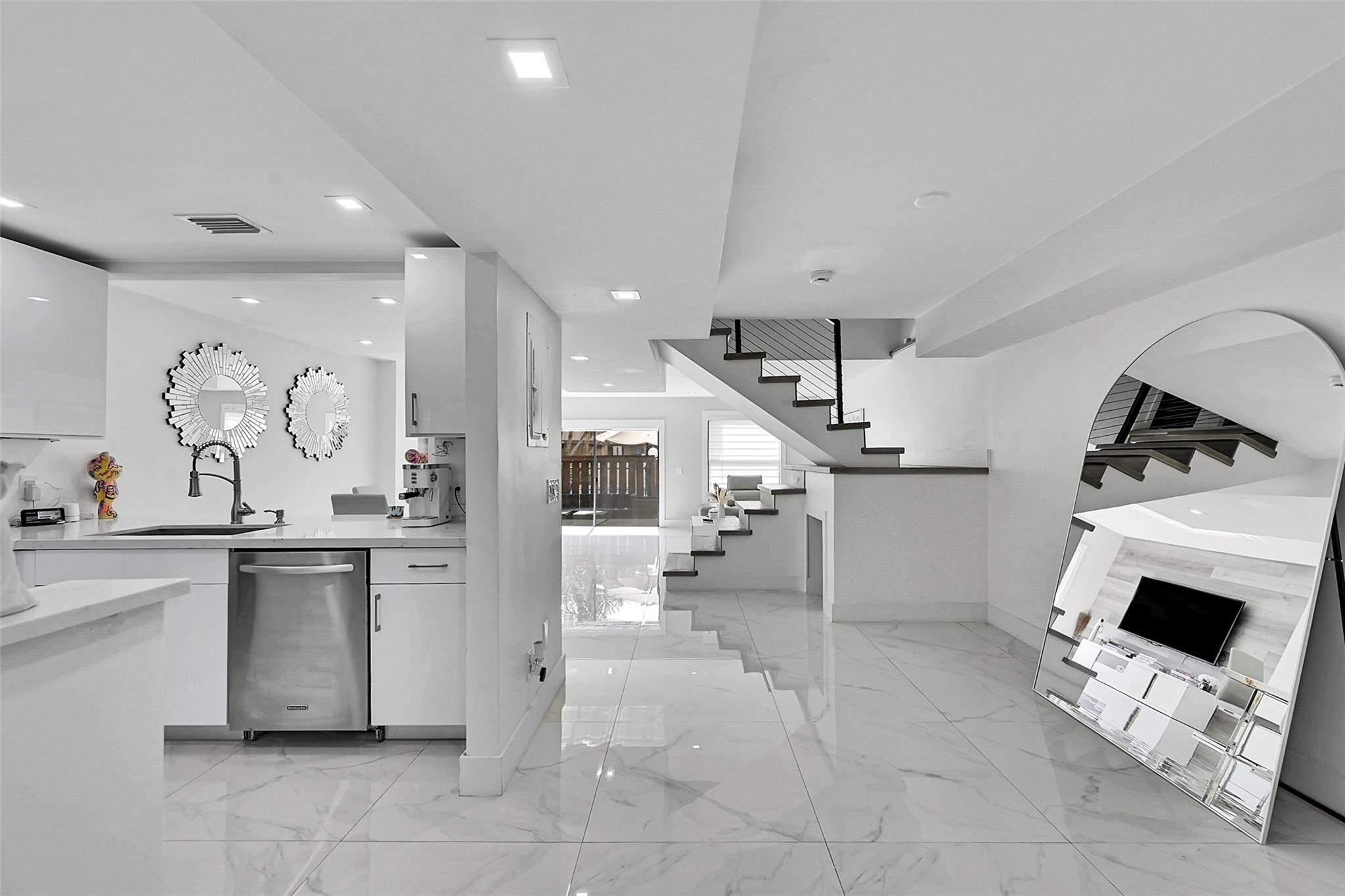 9962 Royal Palm Boulevard 9962, Coral Springs, FL 33065