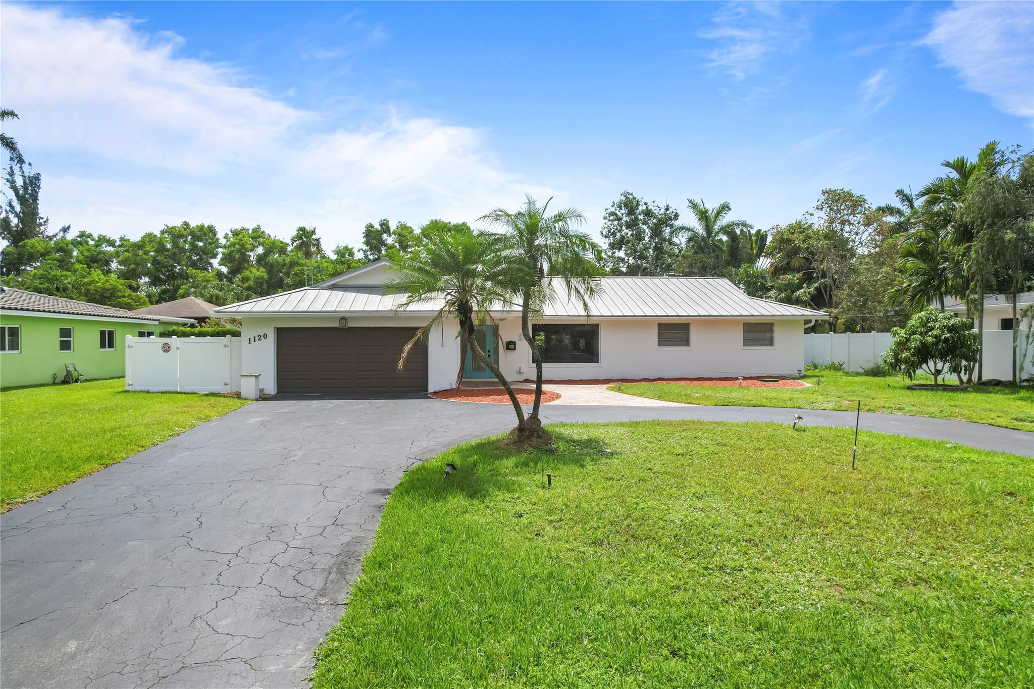 Photo for 1120 E Tropical Way, Plantation, FL 33317 - listing #FX-10536319 1120 E Tropical Way, Plantation, FL 33317