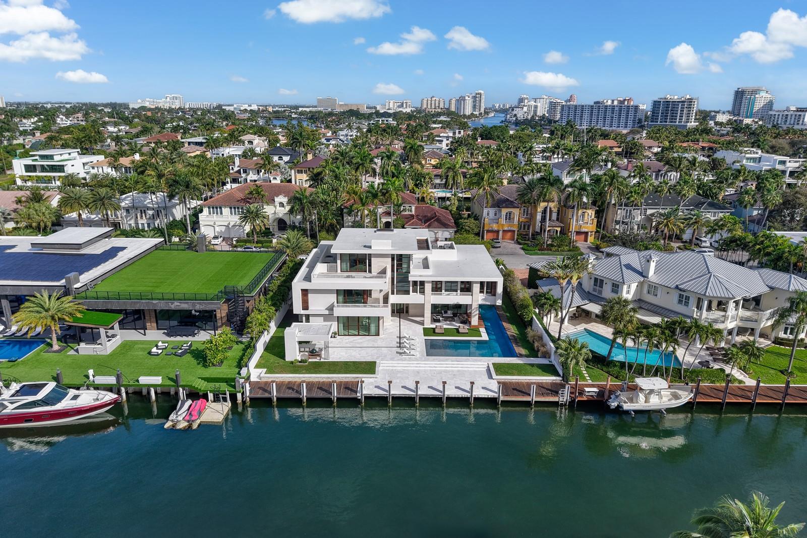 10 Pelican Drive, Fort Lauderdale, FL 33301