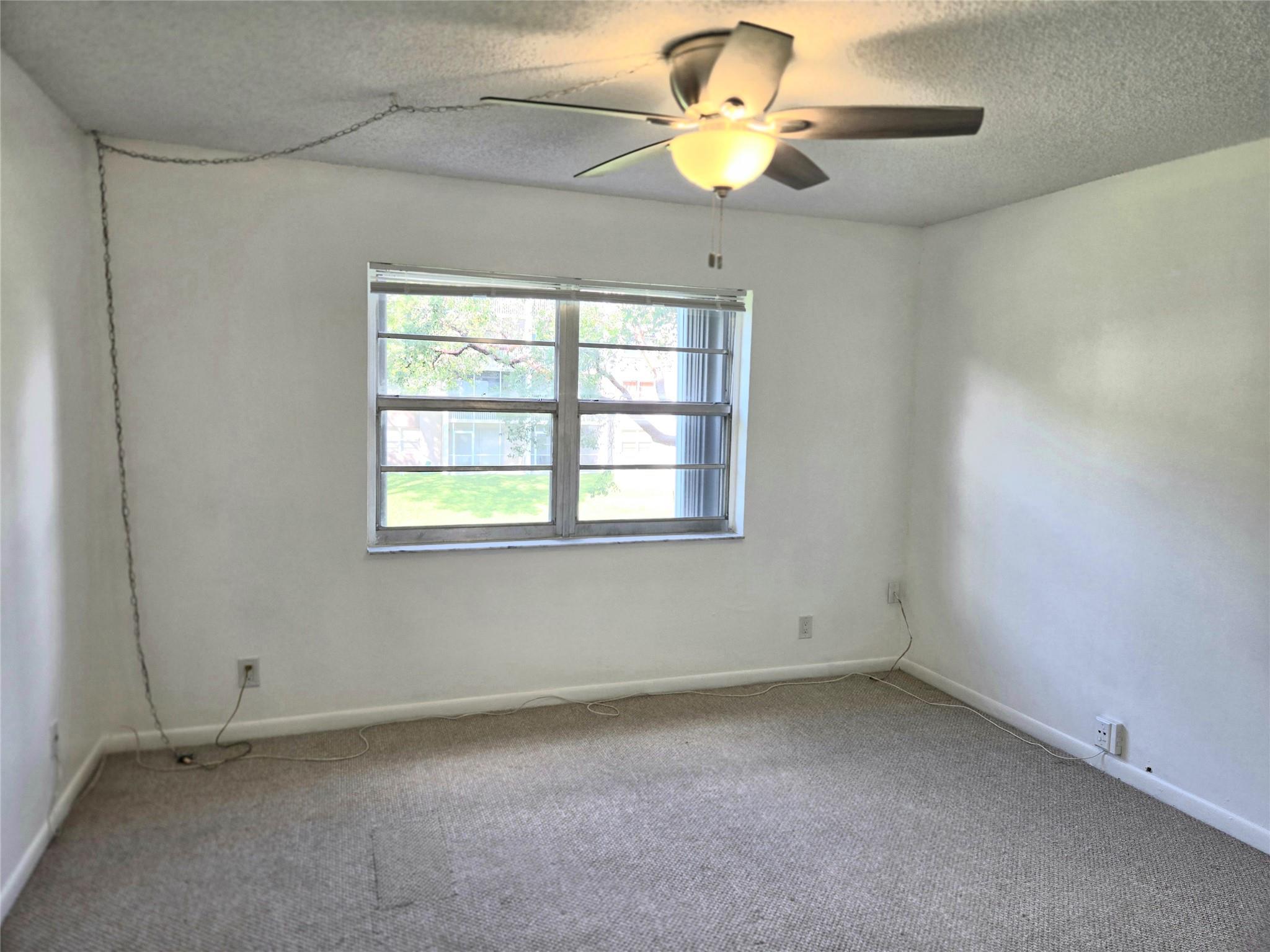 1100 NW 87th Avenue, Coral Springs, FL 33071