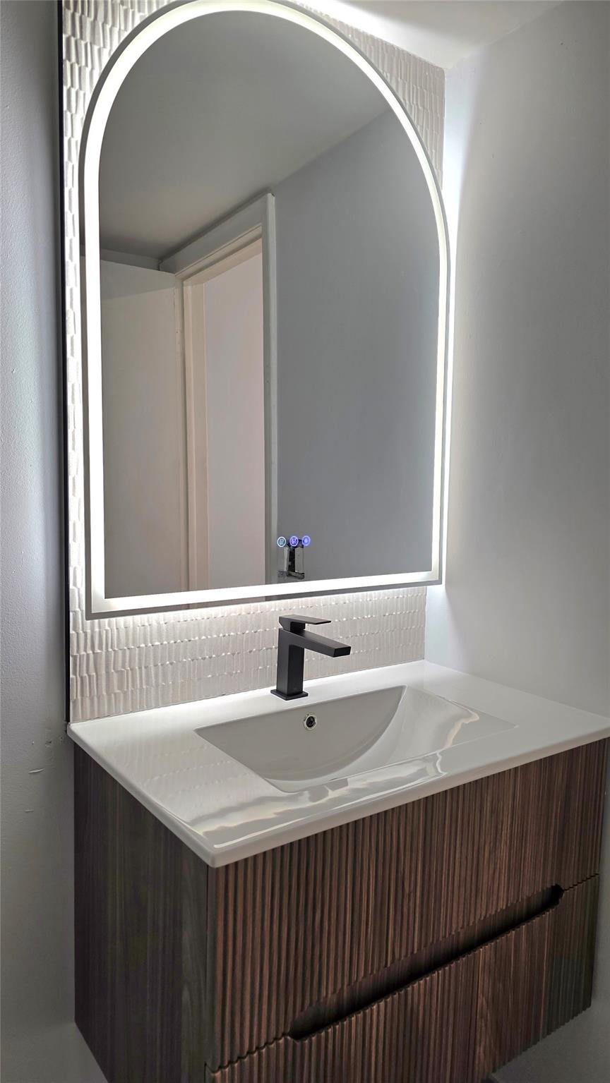 8704 NW 35th Street 204, Coral Springs, FL 33065