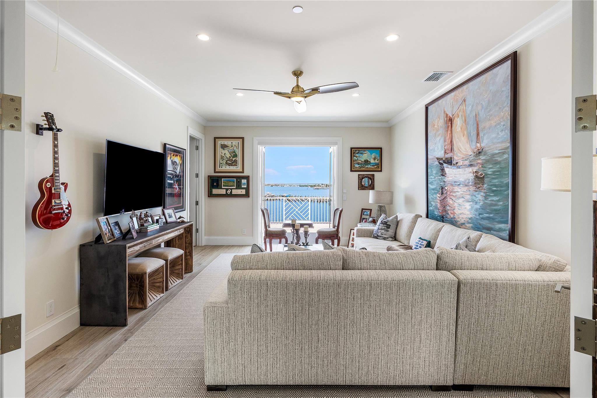 En-Suite Guest 2 upstairs