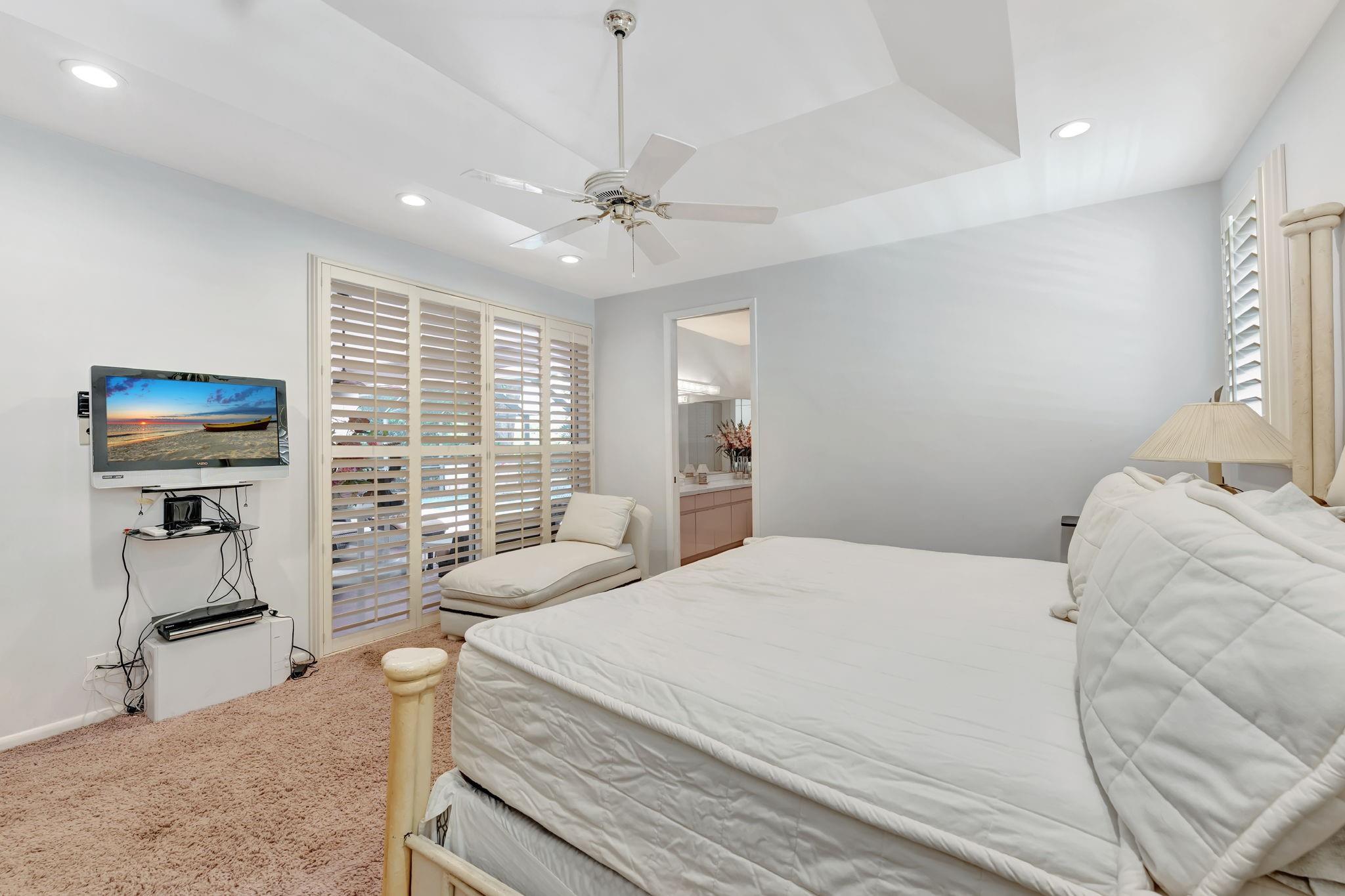 12055 Classic Drive, Coral Springs, FL 33071