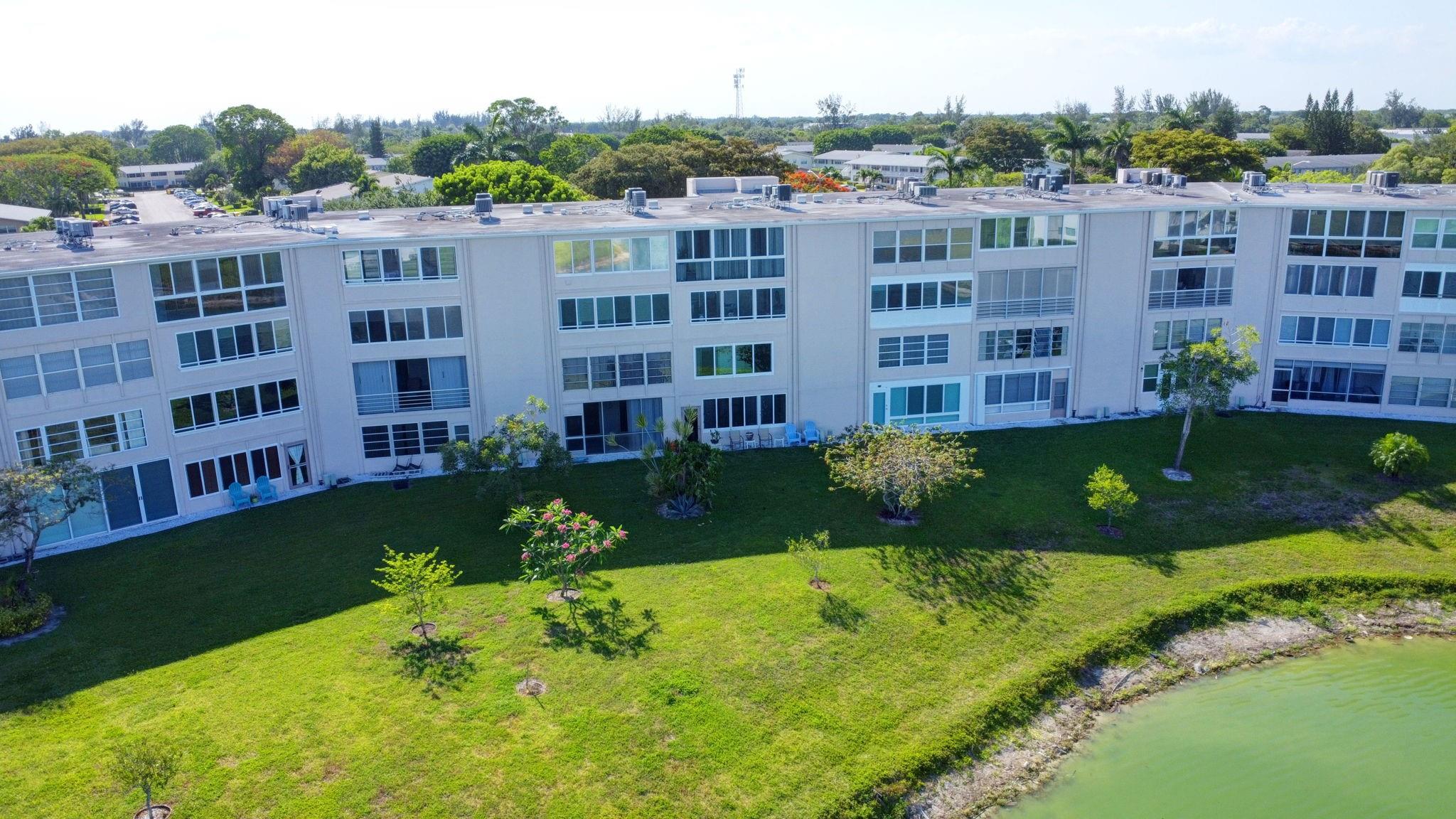Photo for 267 Wellington J, 267, West Palm Beach, FL 33417 - Listing #FX-10503040 267 Wellington J, 267, West Palm Beach, FL 33417
