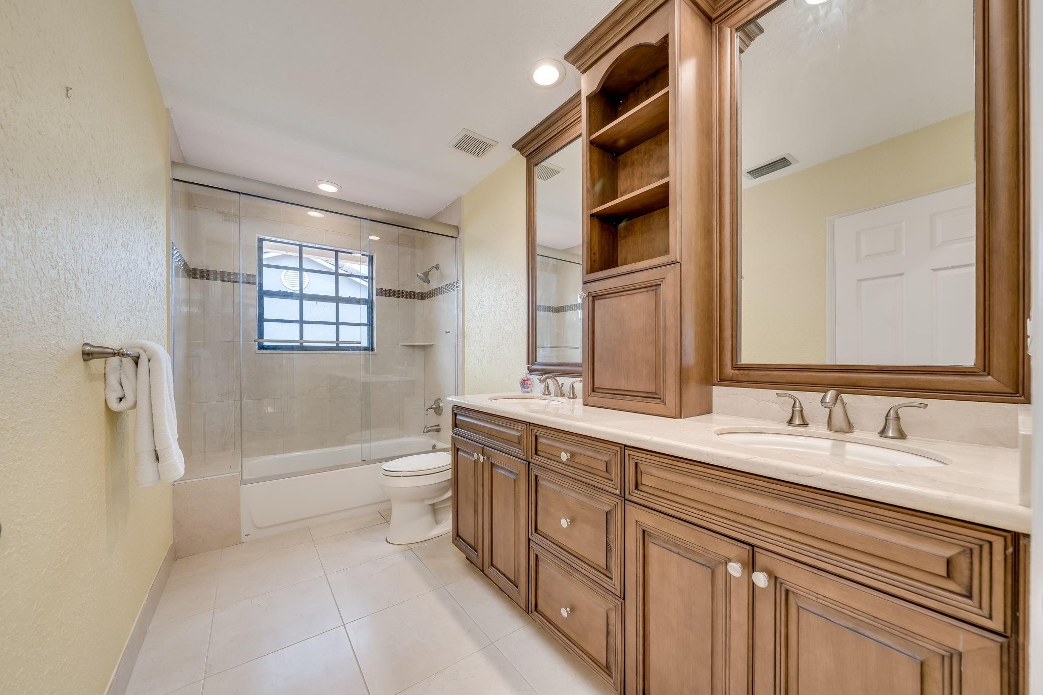 12422 Classic Drive, Coral Springs, FL 33071