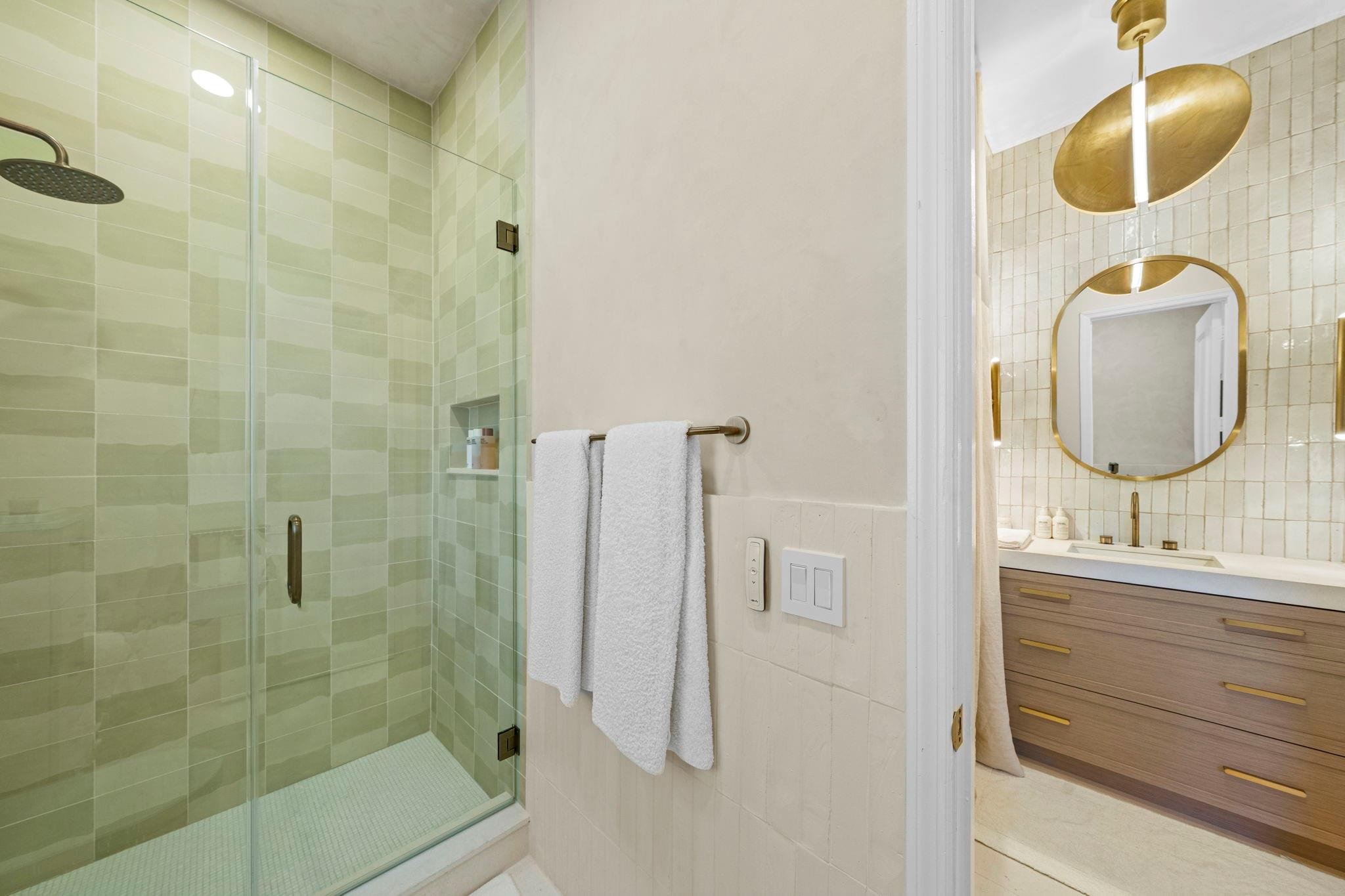 2765 Brickell Court, Miami, FL 33129