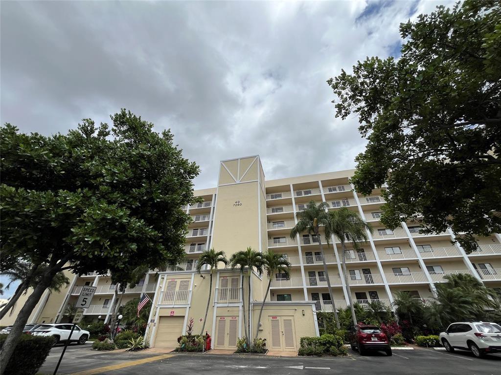 7260 Kinghurst Drive 606, Delray Beach, FL 33446