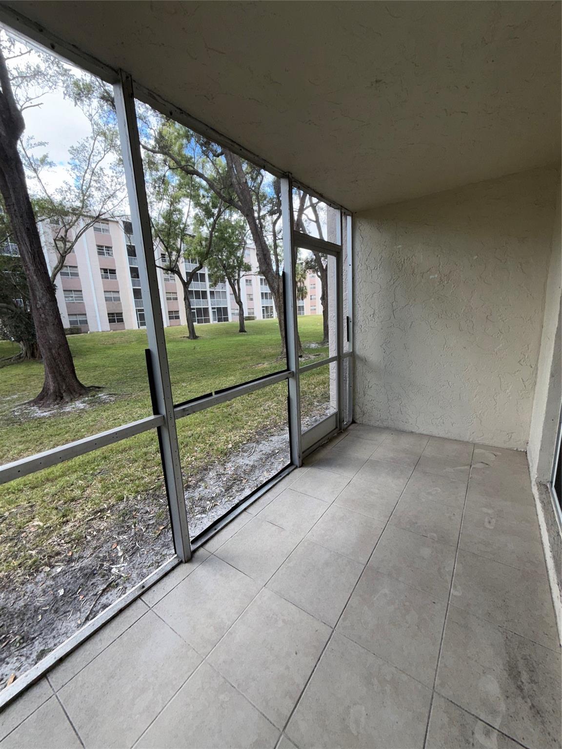 1200 NW 87th Avenue 114, Coral Springs, FL 33071