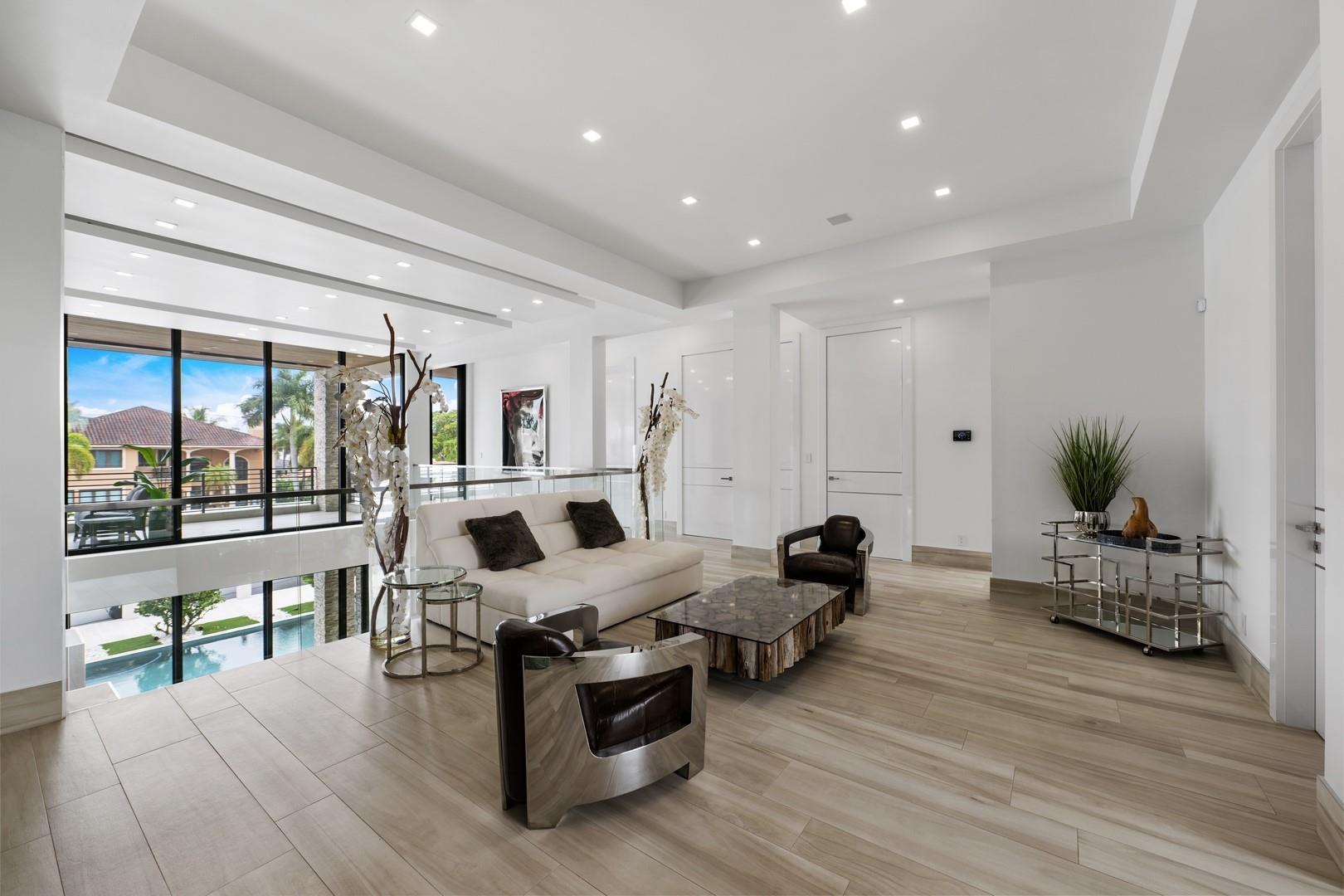 2437 Delmar Place, Fort Lauderdale, FL 33301