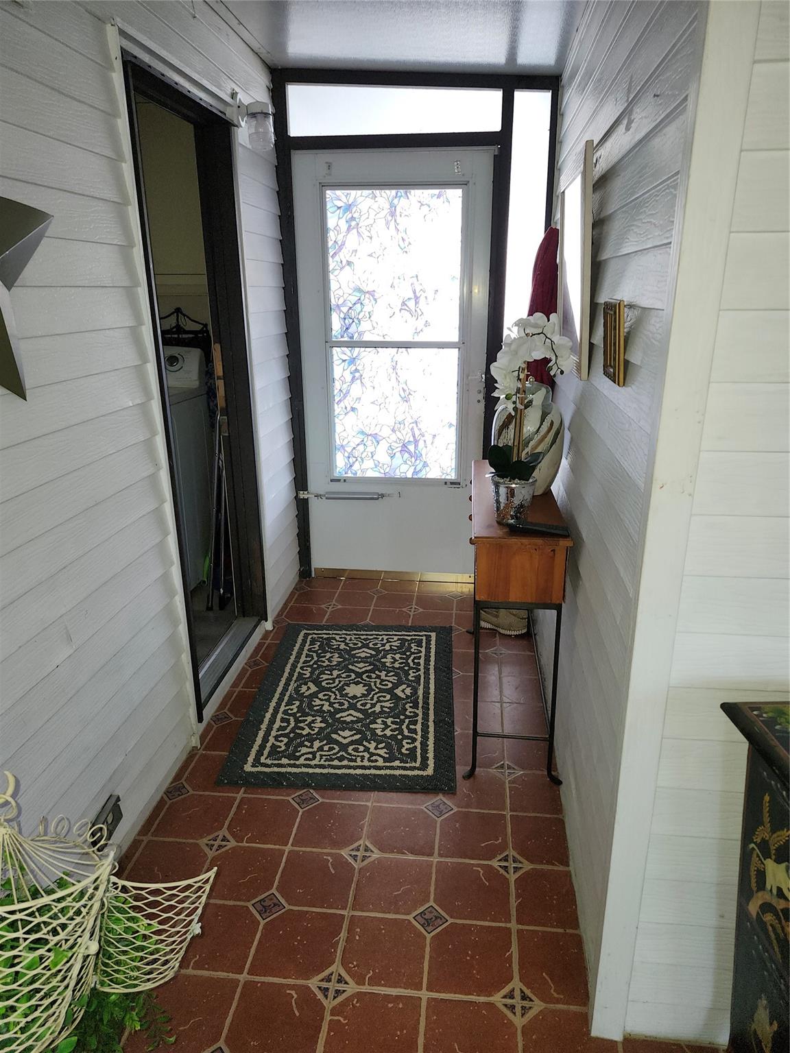 Hall Way to sitting area