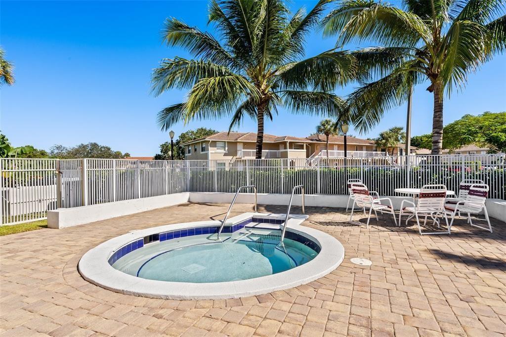 930 Twin Lakes Drive 8-P, Coral Springs, FL 33071