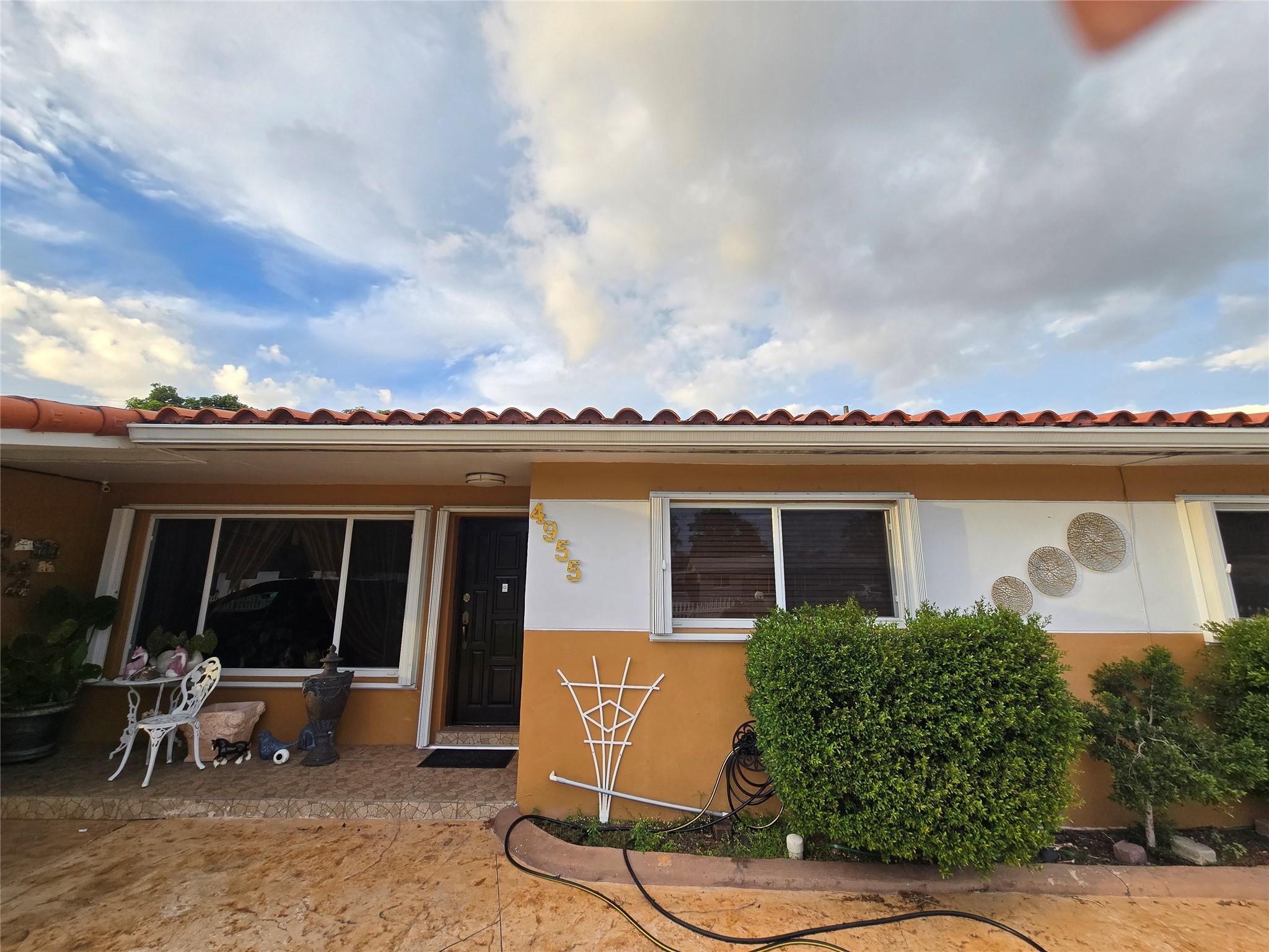 Photo for 4955 NW 178th Terrace, Miami Gardens, FL 33055 - listing #FX-10535577 4955 NW 178th Terrace, Miami Gardens, FL 33055