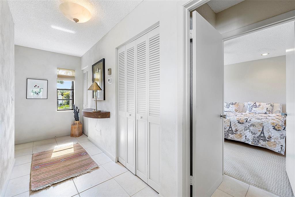 Photo for 8210 E Casa Del Lago, E, Boca Raton, FL 33433 - Listing #FX-10435946 8210 E Casa Del Lago, E, Boca Raton, FL 33433