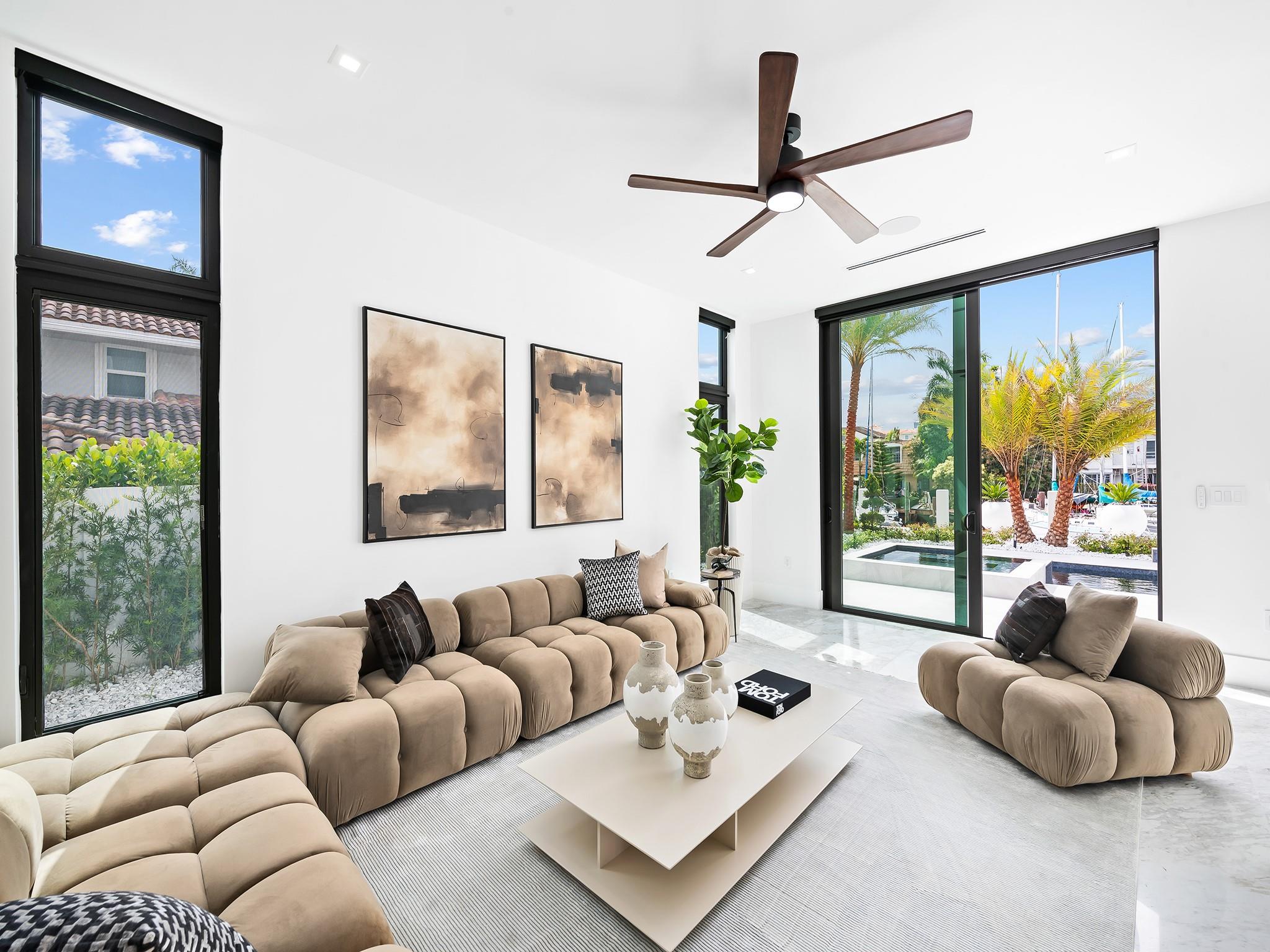 111 Fiesta Way, Fort Lauderdale, FL 33301