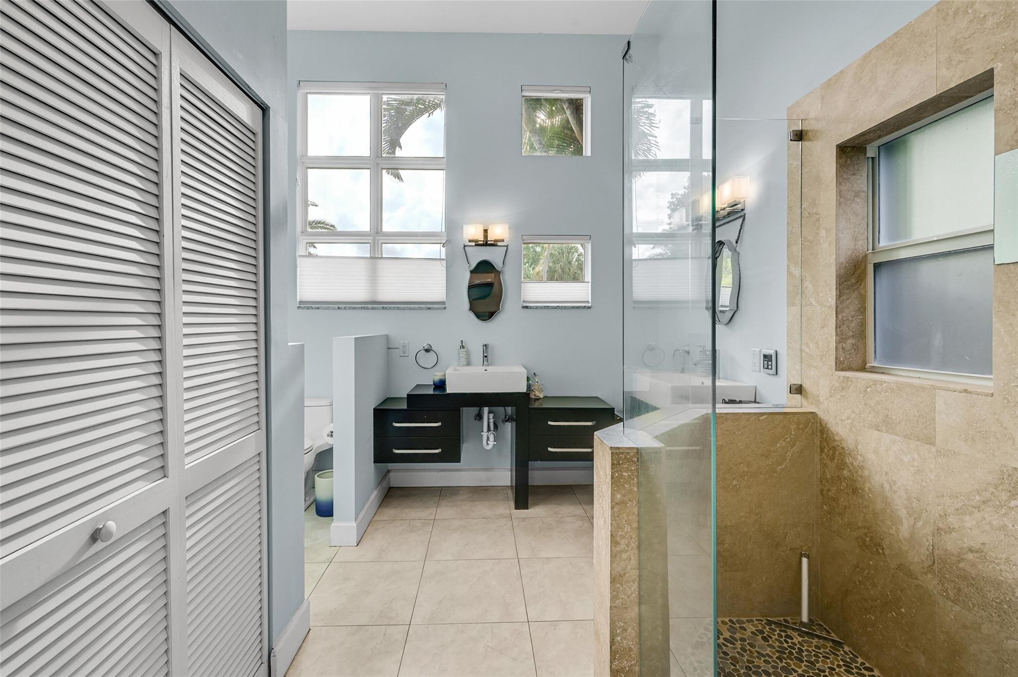 Photo for 2716 NE 10th Terrace, Wilton Manors, FL 33334 - Listing #FX-10518956 2716 NE 10th Terrace, Wilton Manors, FL 33334