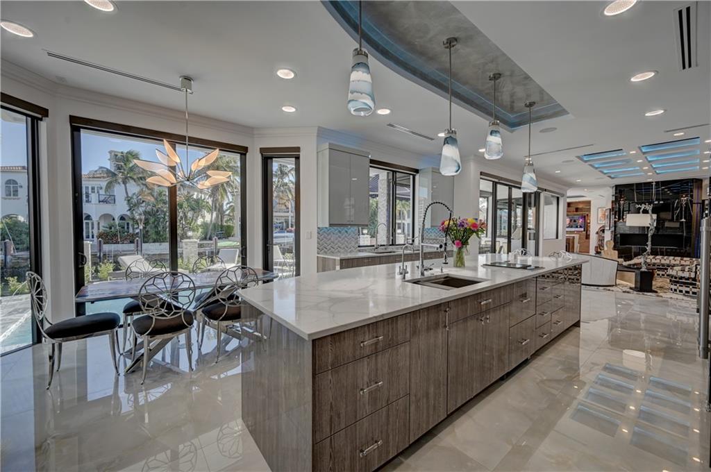 2900 NE 8 Avenue, Boca Raton, FL 33431