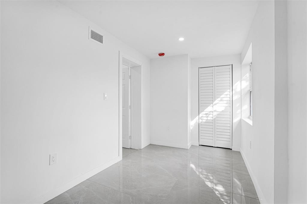 11406 NW 17th Avenue, Miami, FL 33167