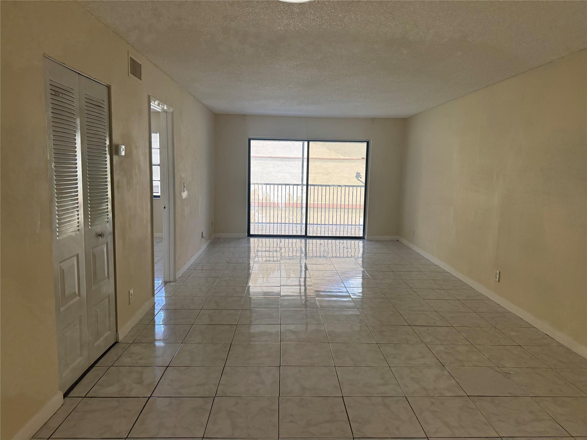 3512 NW 114th Lane 10, Coral Springs, FL 33065