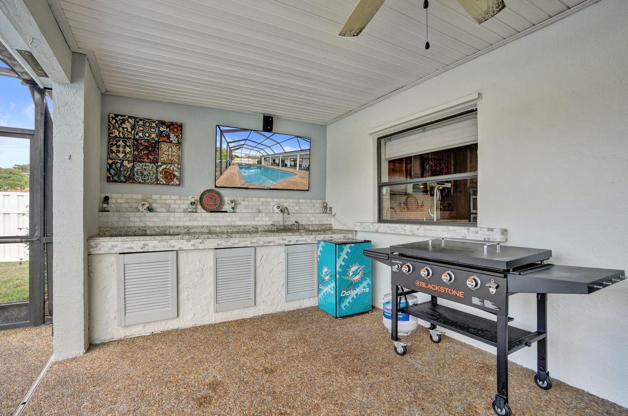 326 NW 101st Terrace, Coral Springs, FL 33071