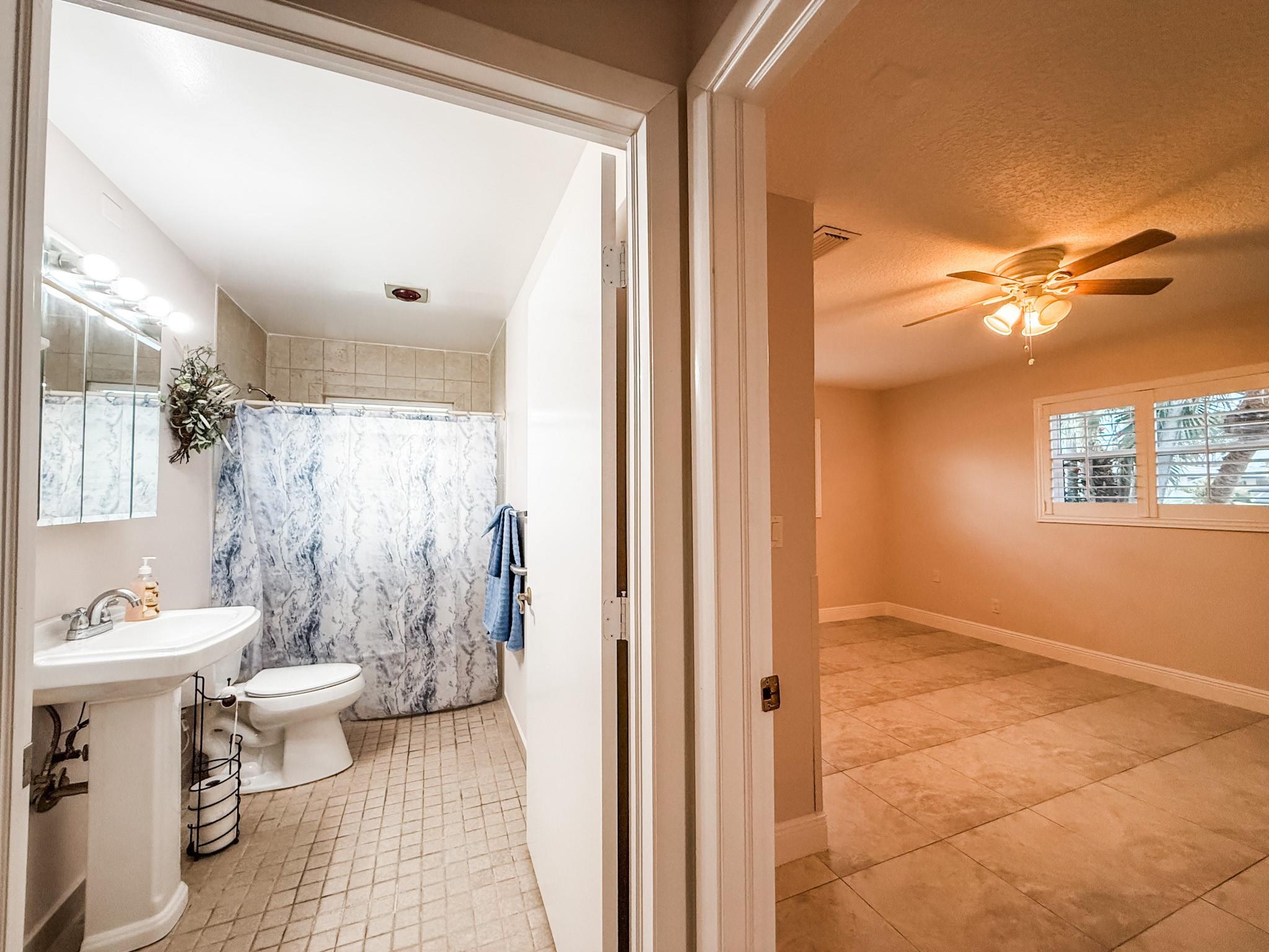 Photo for 6880 NW 16th Street, Margate, FL 33063 - Listing #FX-10489863 6880 NW 16th Street, Margate, FL 33063