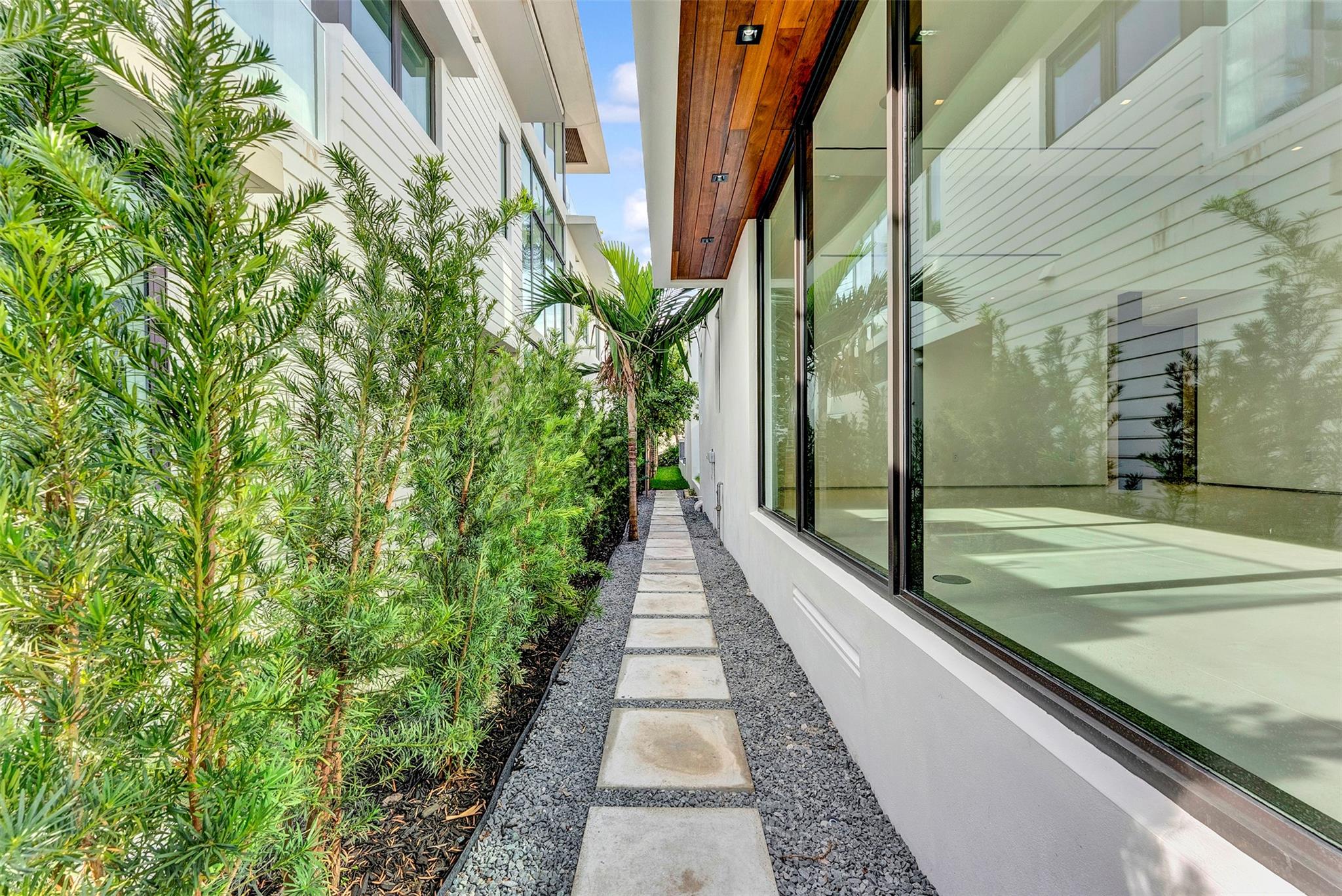 2130 S Miami Avenue, Miami, FL 33129