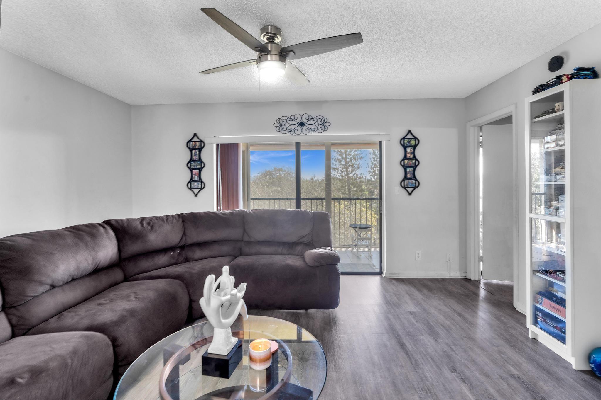 2091 Coral Ridge Drive N306, Coral Springs, FL 33071